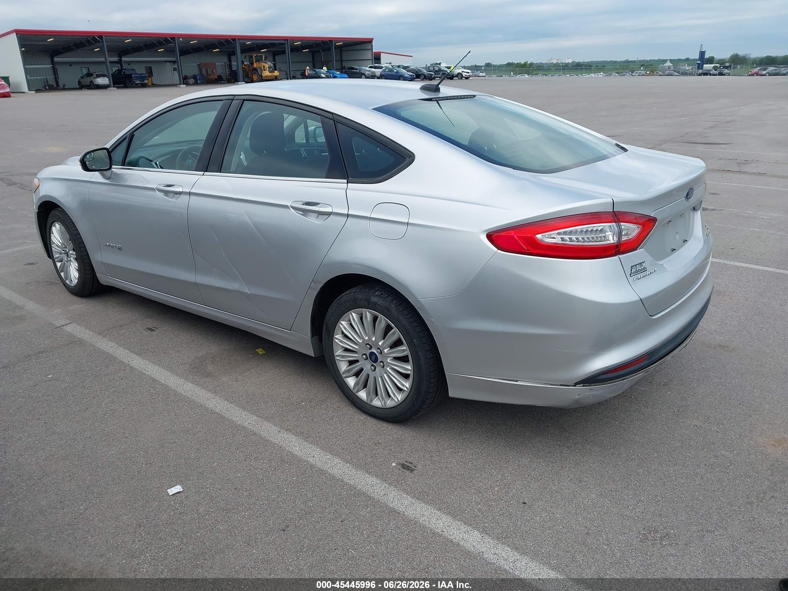 2013 Ford Fusion Hybrid Se Серебряный vin: 3FA6P0LU5DR283138