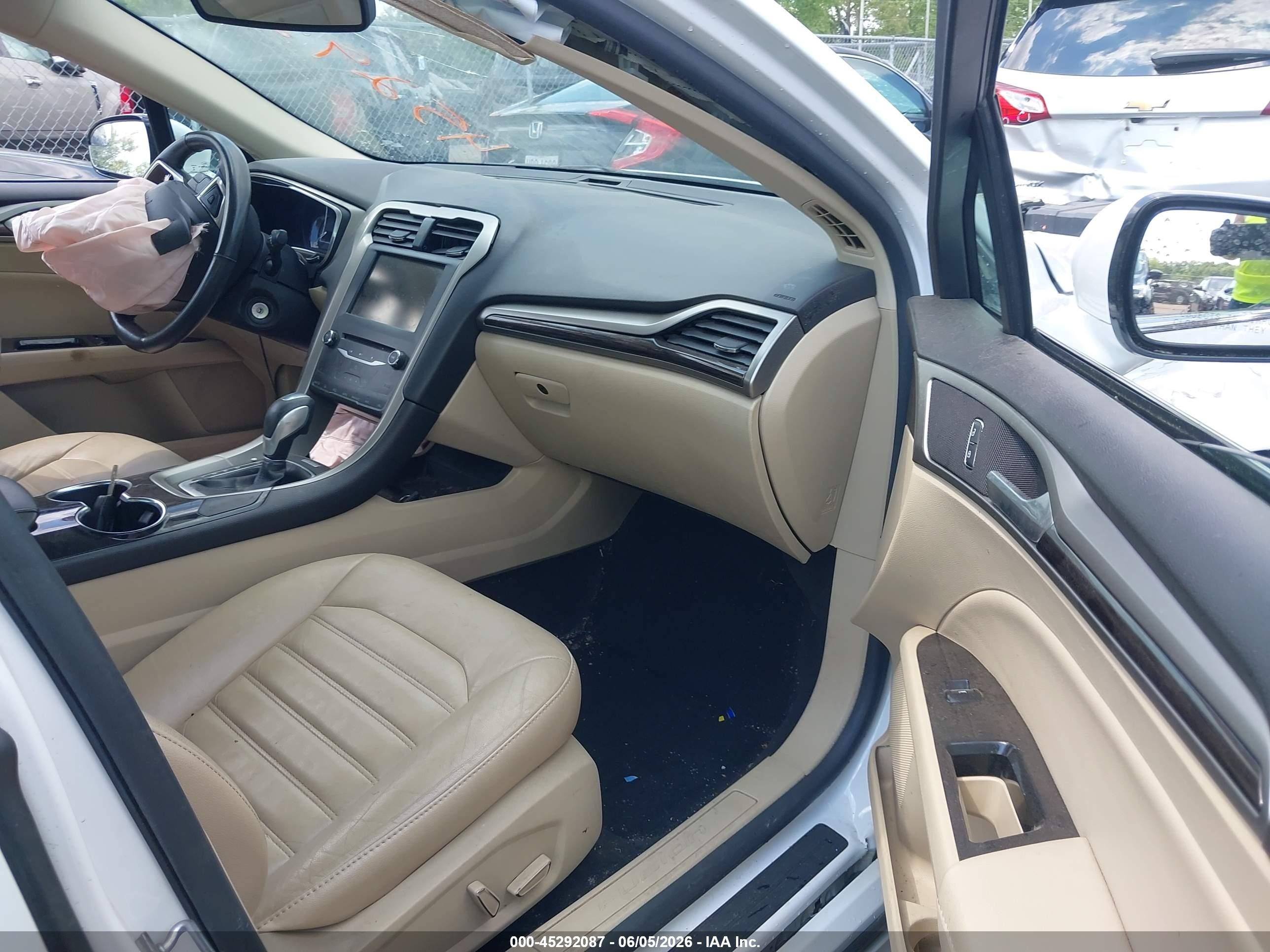 2014 Ford Fusion Hybrid Se White vin: 3FA6P0LU5ER266504