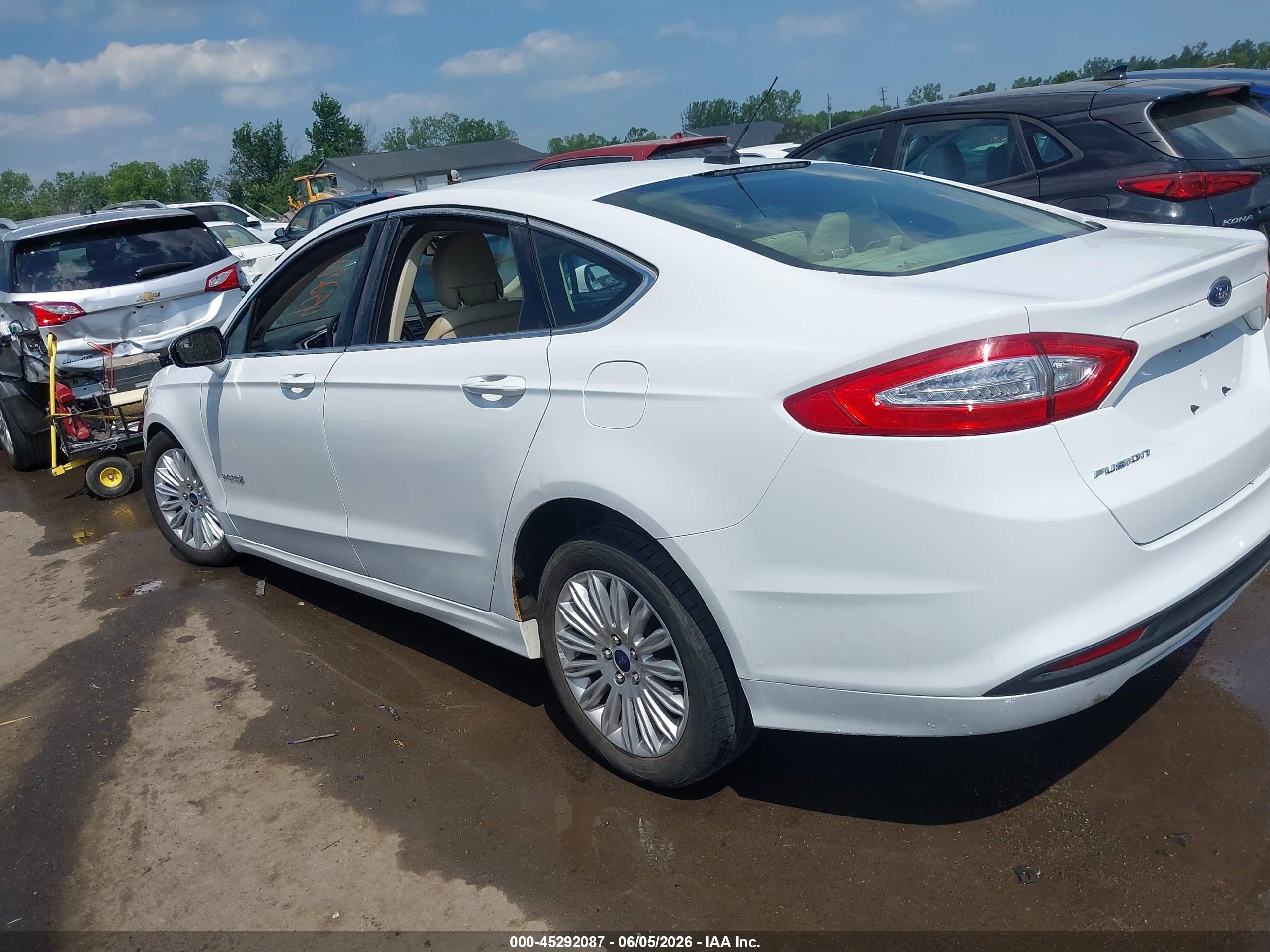 2014 Ford Fusion Hybrid Se White vin: 3FA6P0LU5ER266504