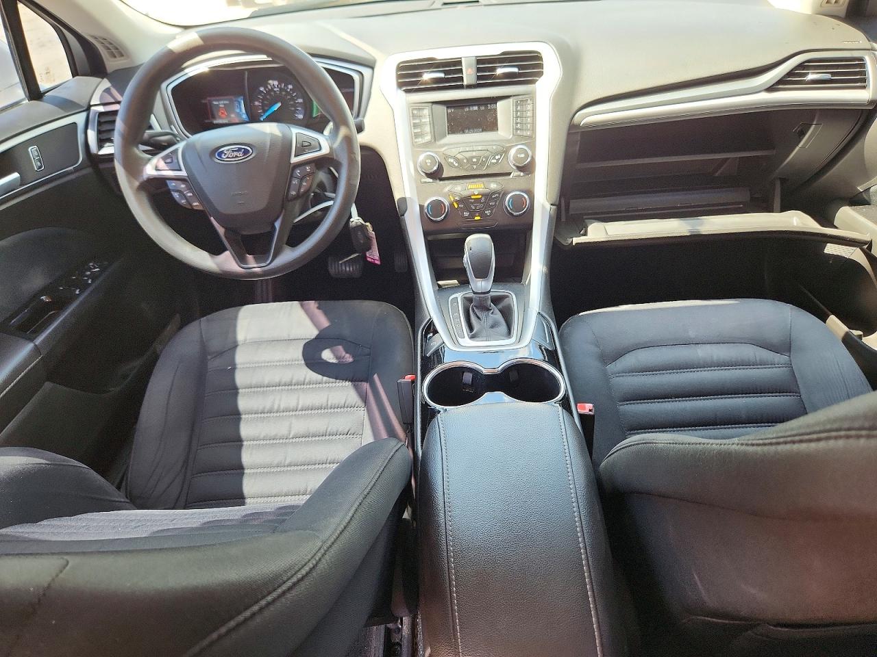 2015 Ford Fusion Se Hybrid Белый vin: 3FA6P0LU5FR106009