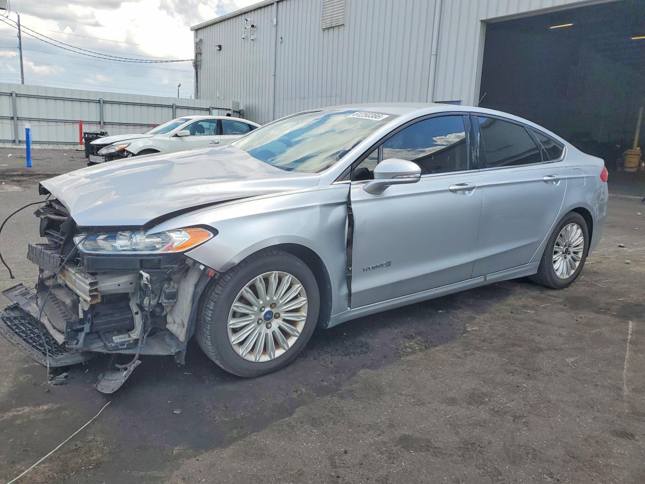 2015 Ford Fusion Se Hybrid Silver vin: 3FA6P0LU5FR123795