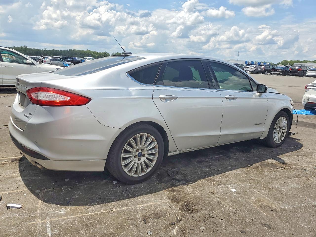 2015 Ford Fusion Se Hybrid Silver vin: 3FA6P0LU5FR123795