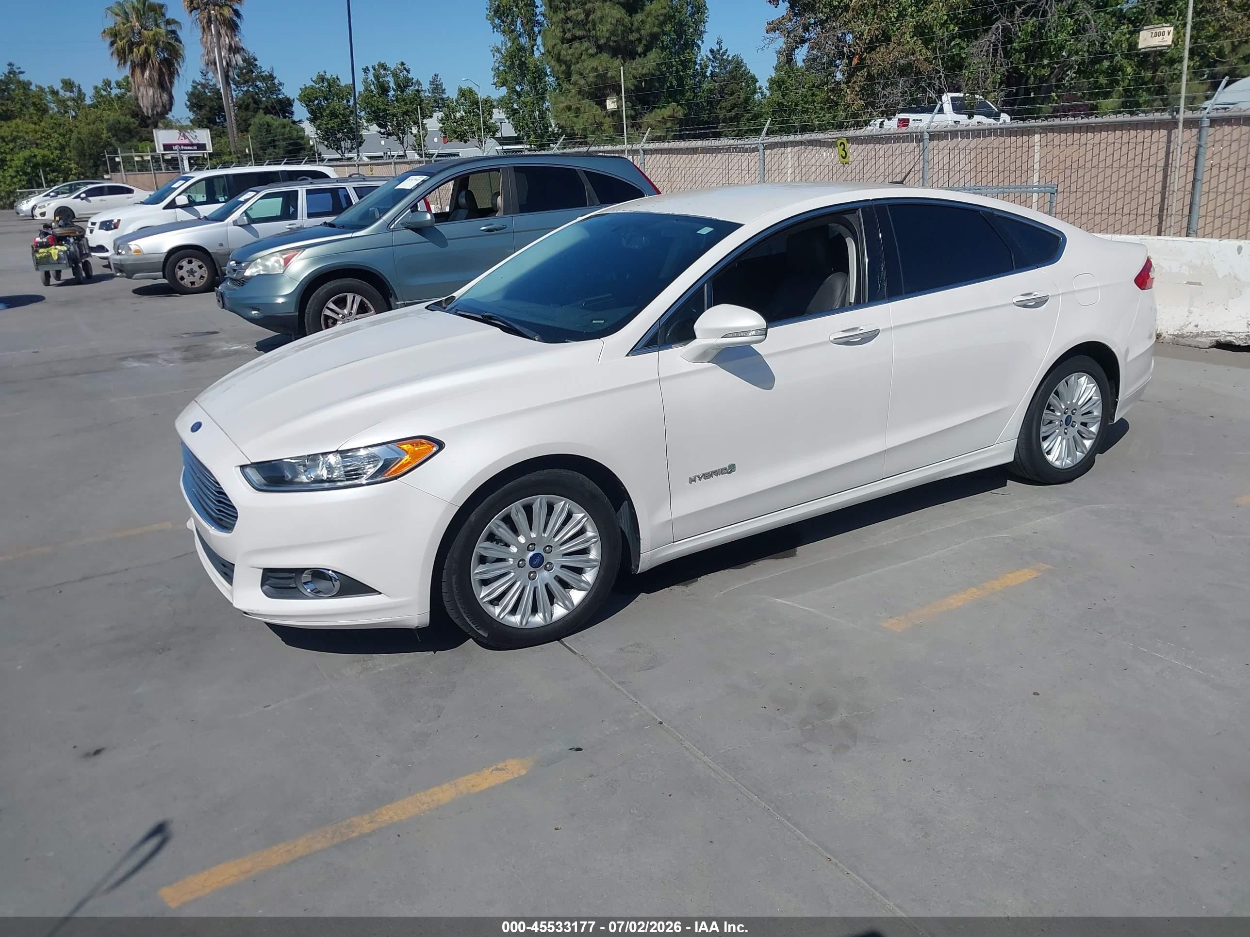 2015 Ford Fusion Hybrid Se White vin: 3FA6P0LU5FR161298