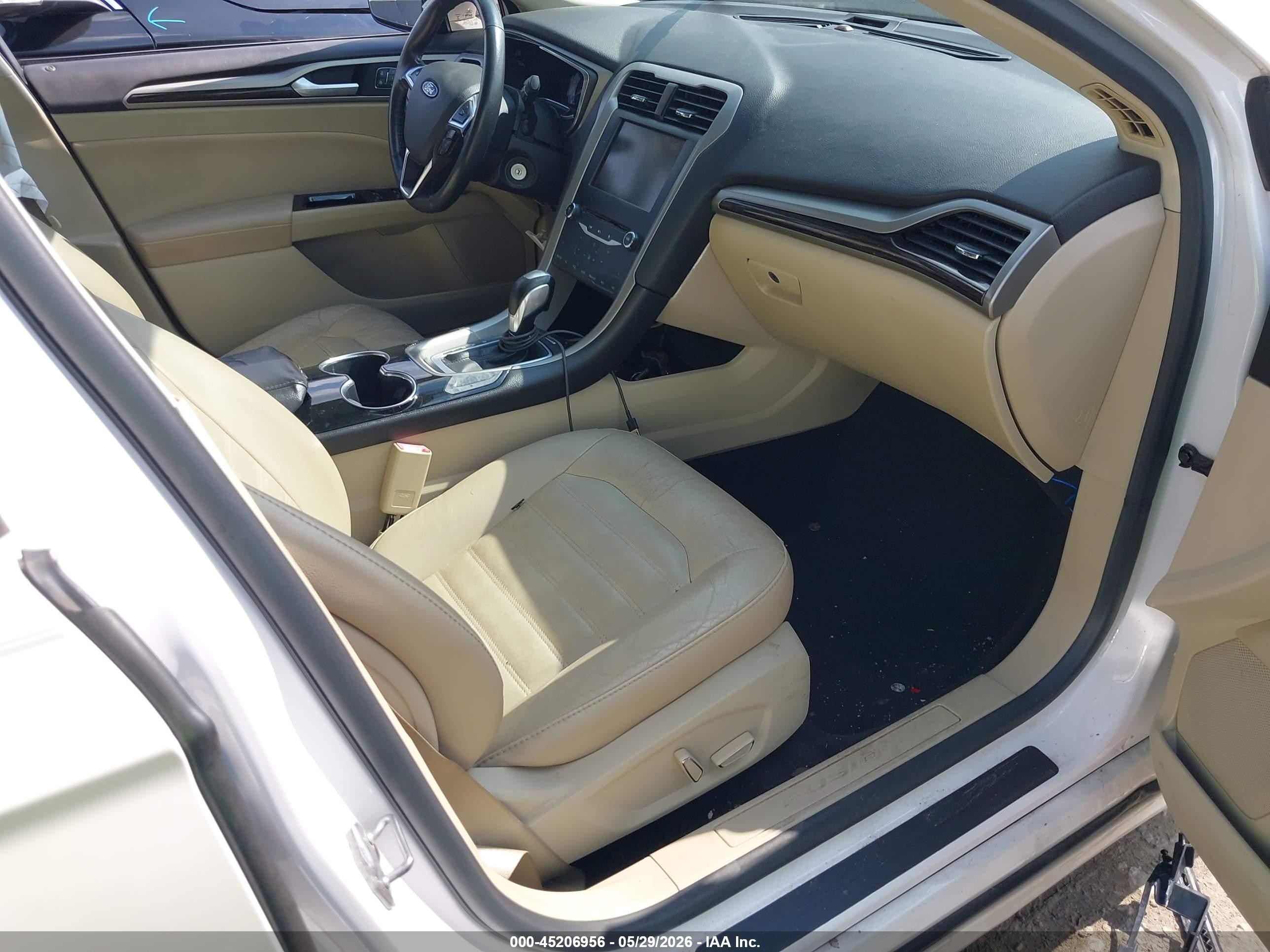 2015 Ford Fusion Hybrid Se White vin: 3FA6P0LU5FR181745