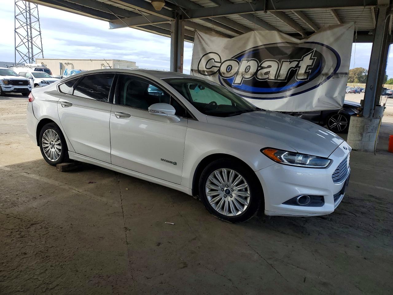 2015 Ford Fusion Se Hybrid White vin: 3FA6P0LU5FR253575