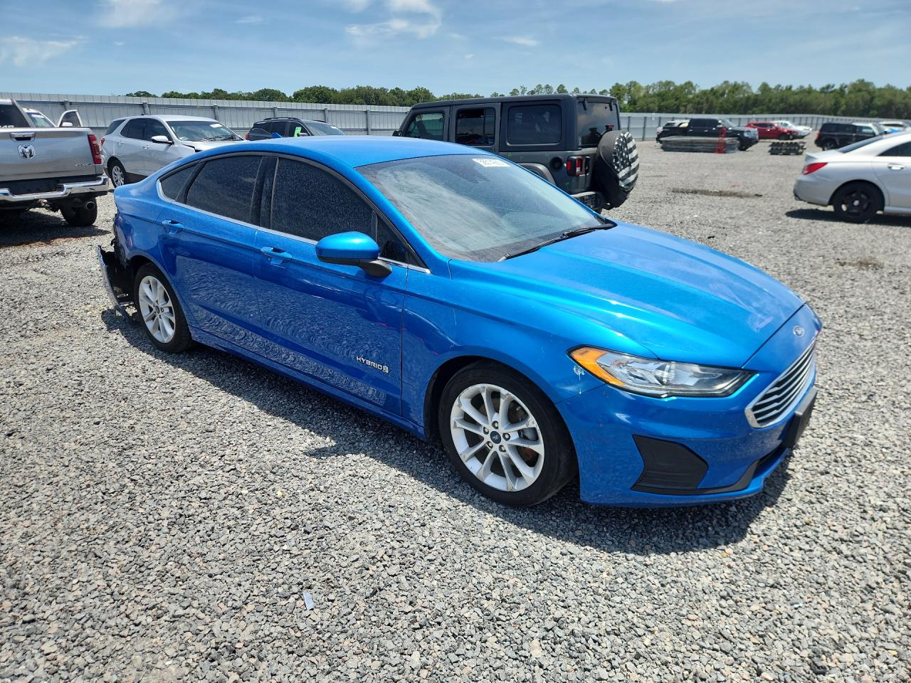 2019 Ford Fusion Se Синий vin: 3FA6P0LU5KR165362