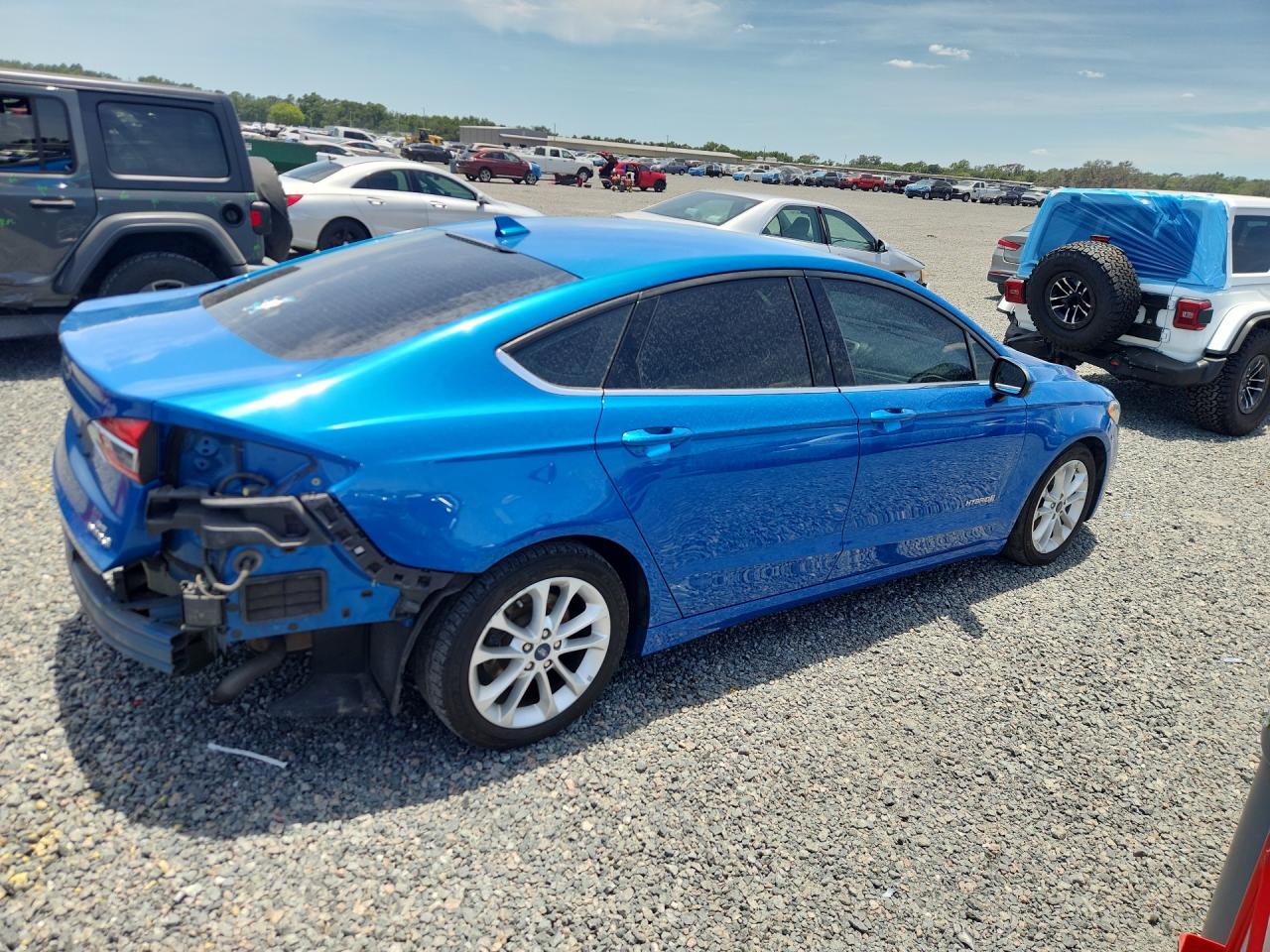 2019 Ford Fusion Se Синий vin: 3FA6P0LU5KR165362