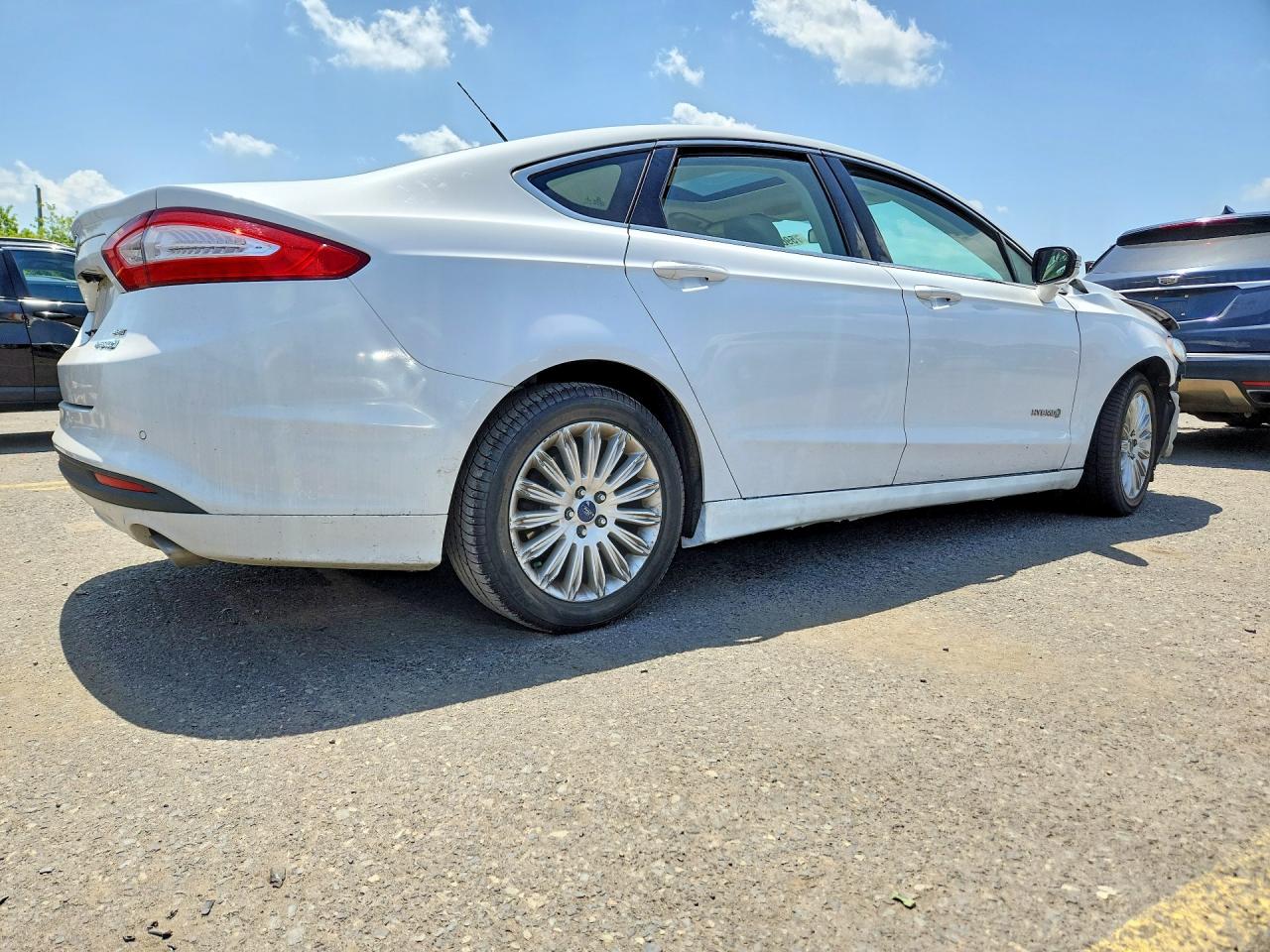 2013 Ford Fusion Se Hybrid White vin: 3FA6P0LU6DR316423