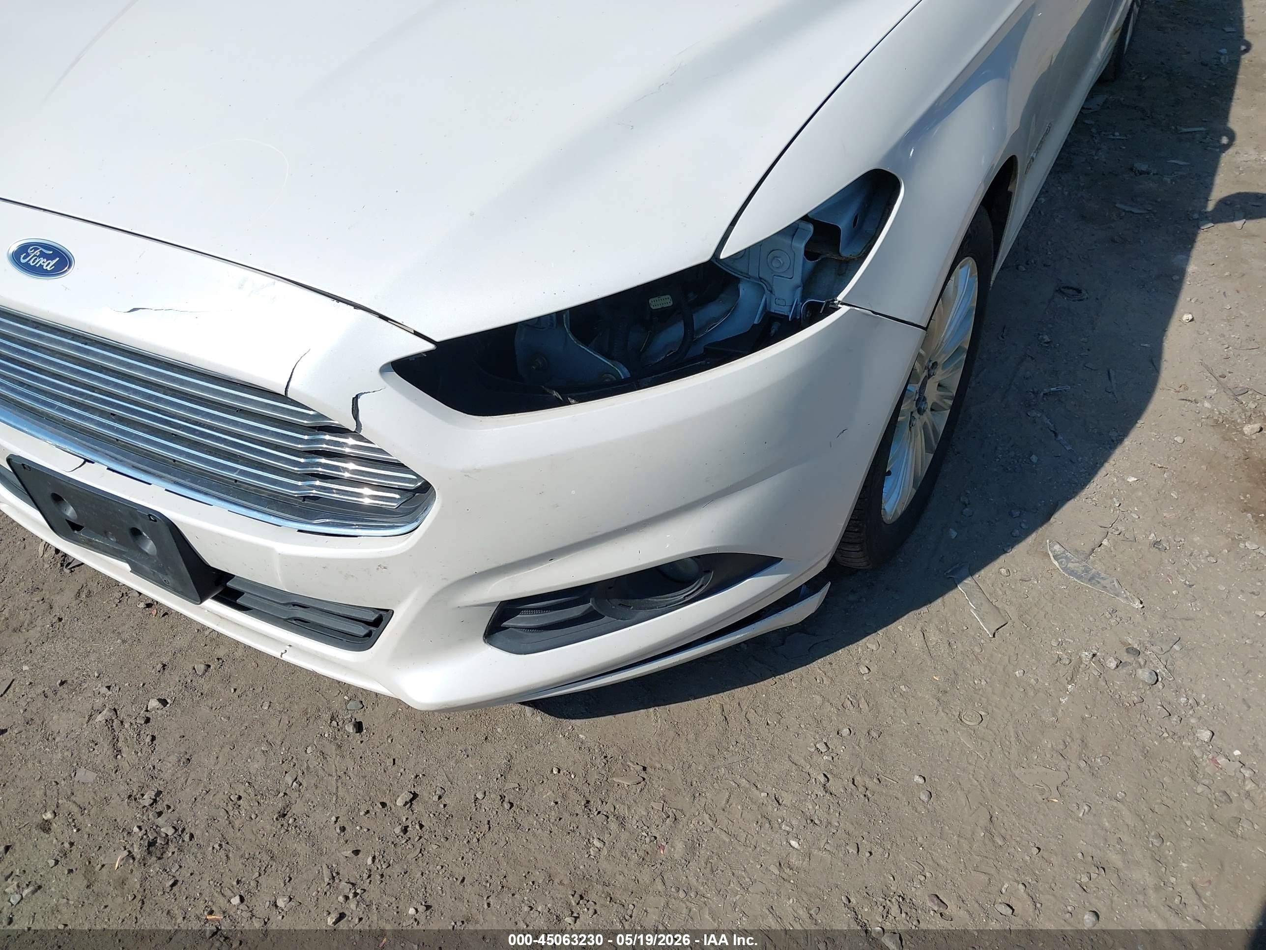 2013 Ford Fusion Hybrid Se Бежевый vin: 3FA6P0LU6DR380963