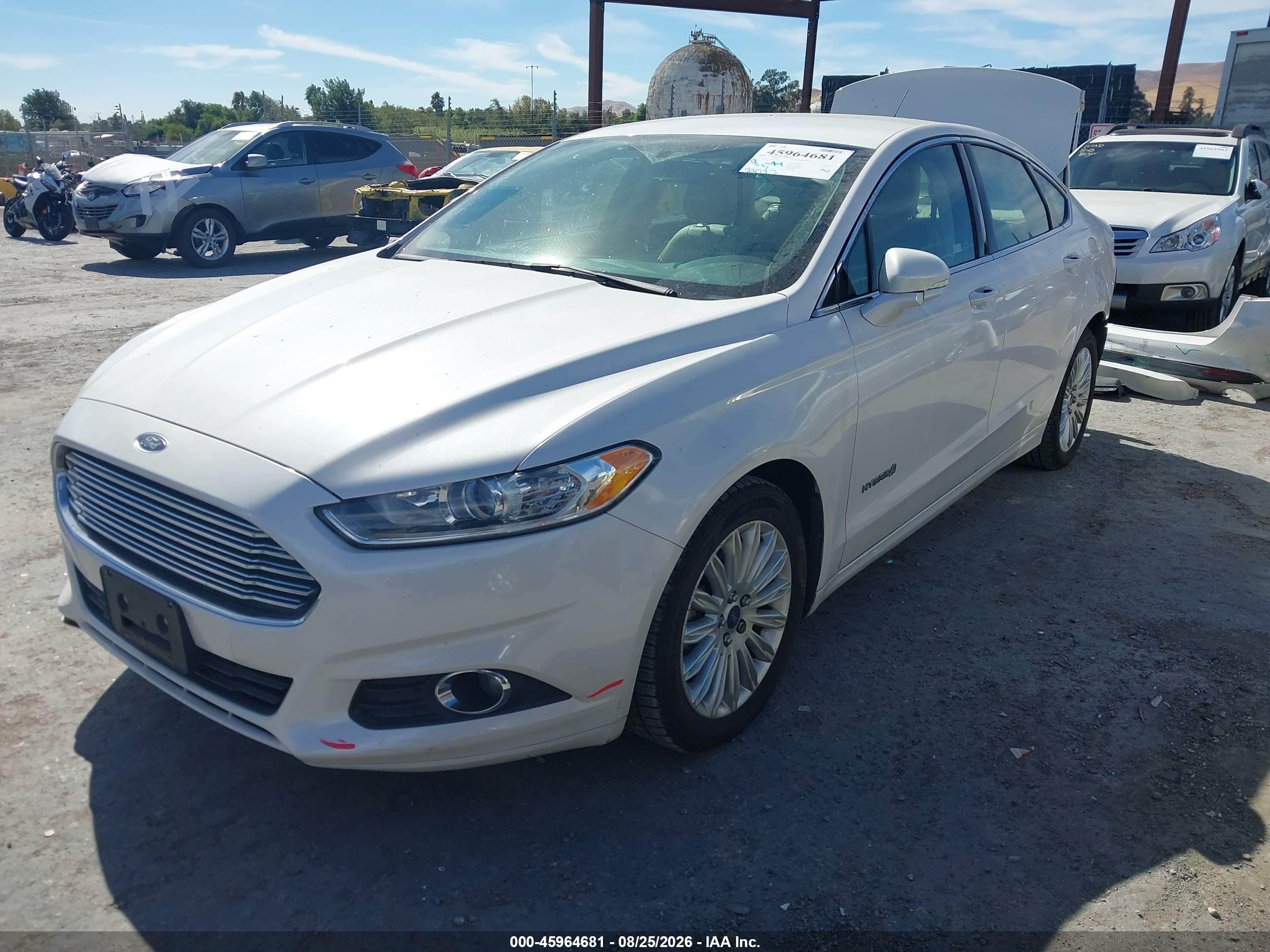 2014 Ford Fusion Hybrid Se White vin: 3FA6P0LU6ER170431