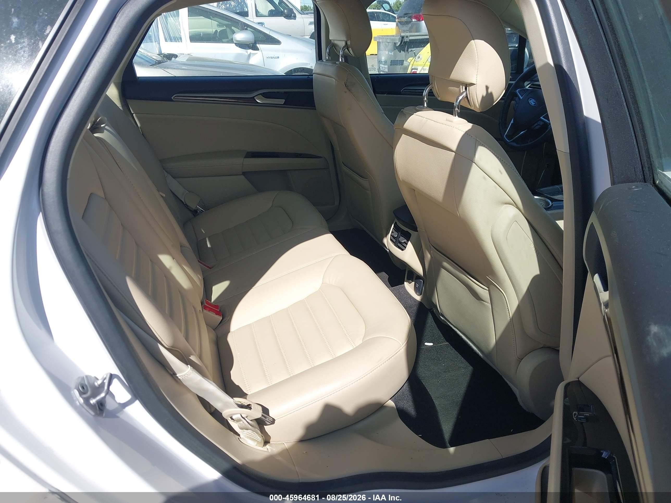 2014 Ford Fusion Hybrid Se White vin: 3FA6P0LU6ER170431
