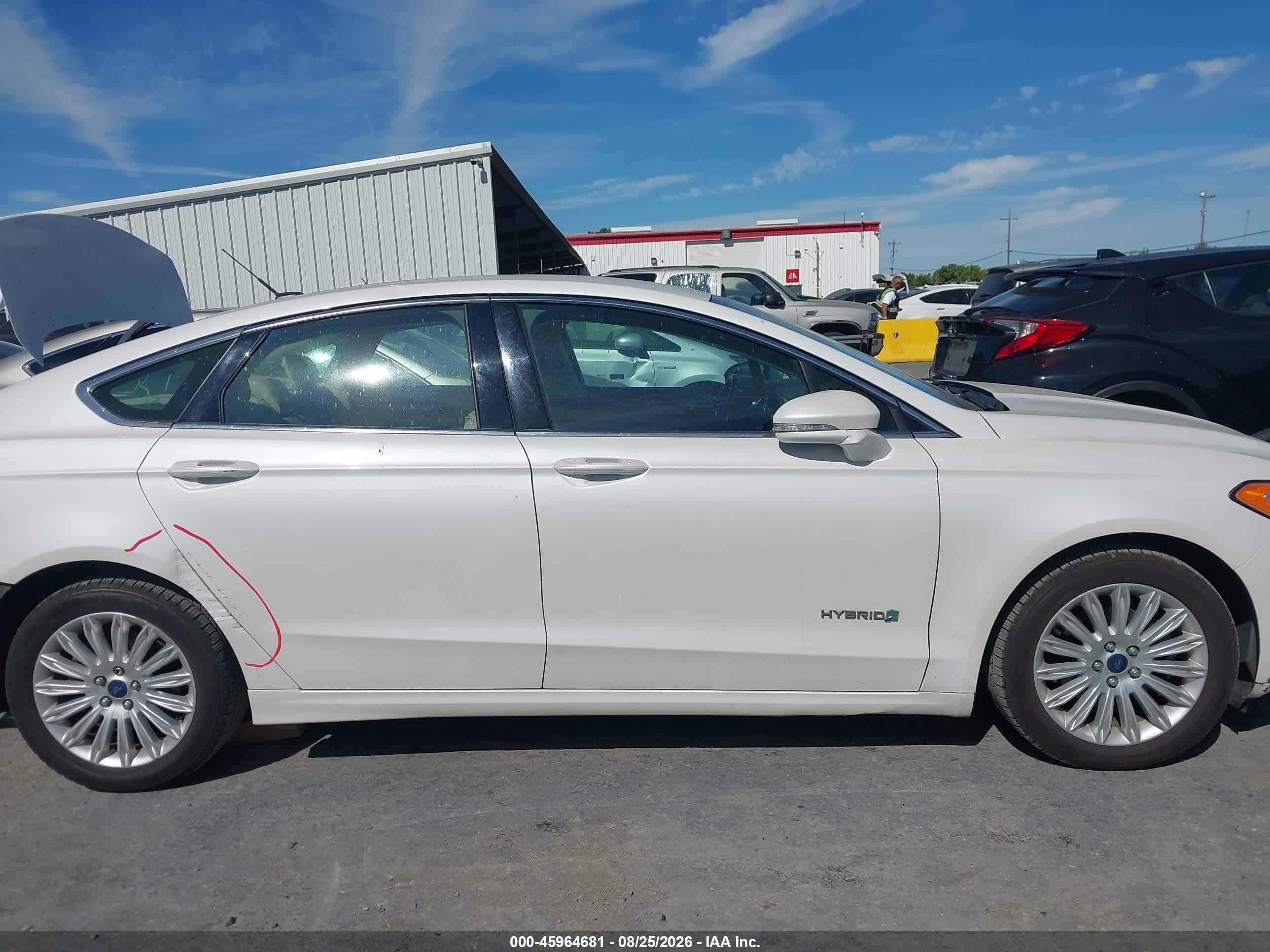 2014 Ford Fusion Hybrid Se White vin: 3FA6P0LU6ER170431