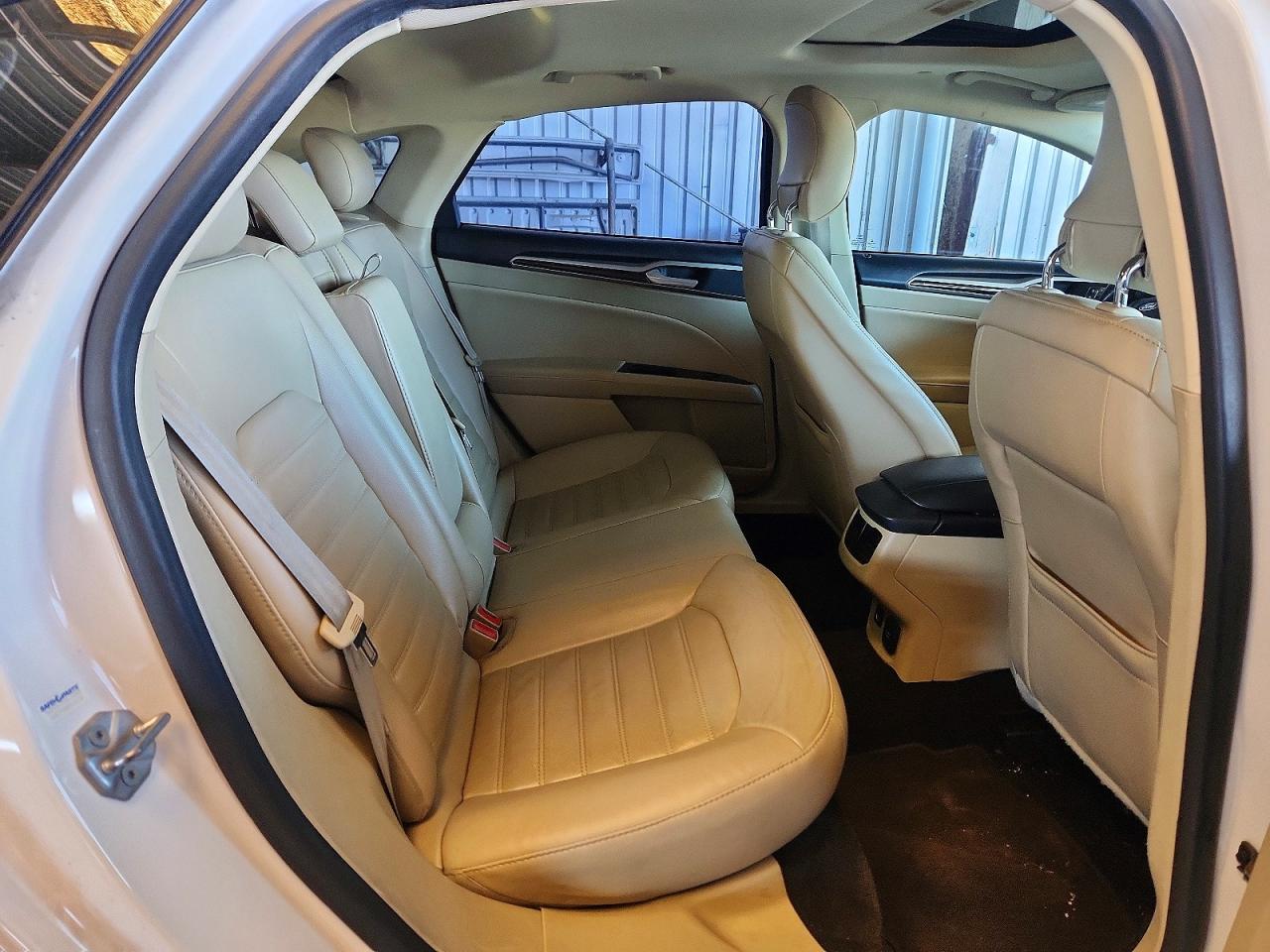 2014 Ford Fusion Se Hybrid White vin: 3FA6P0LU6ER203072