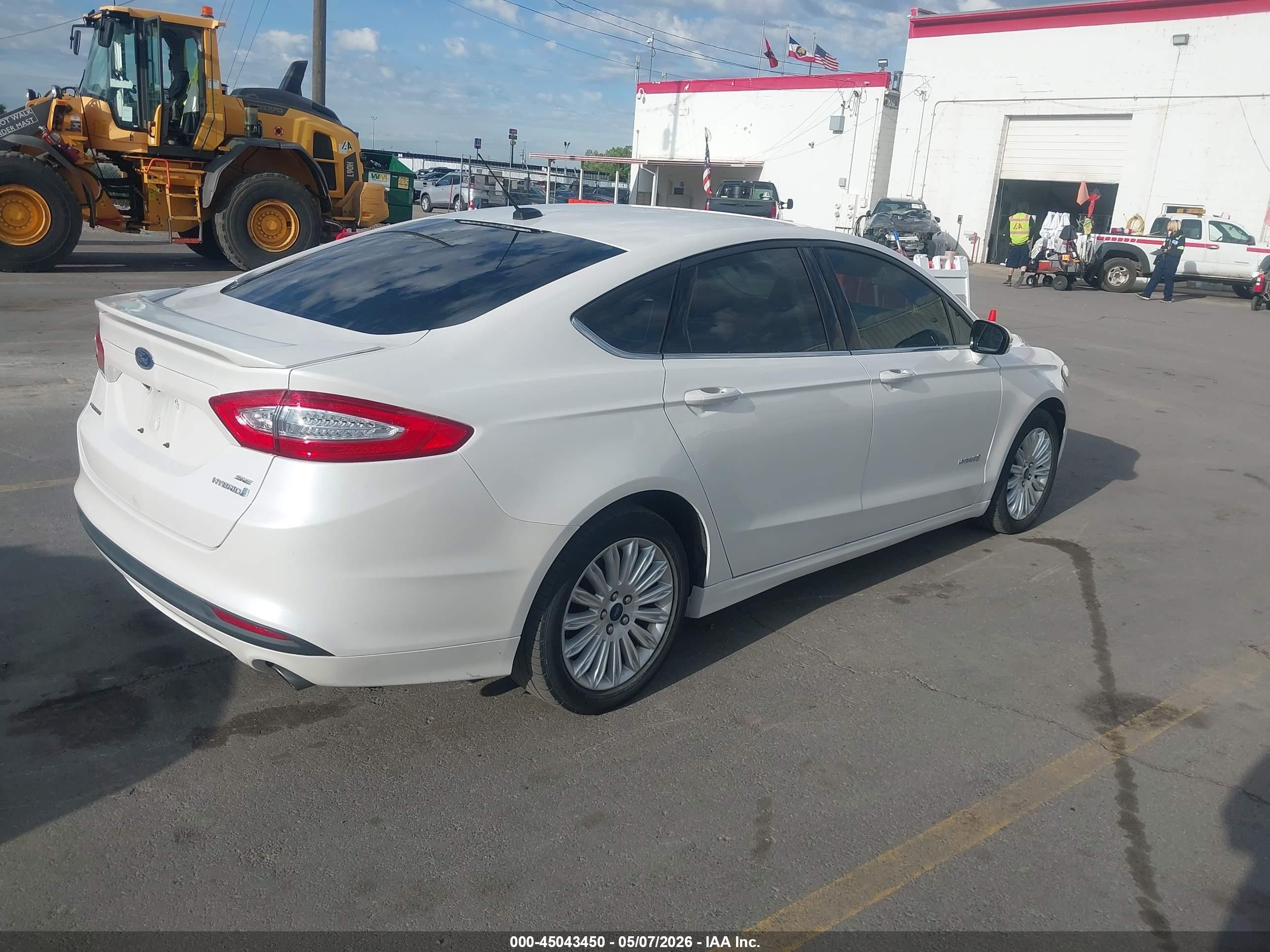 2014 Ford Fusion Hybrid Se White vin: 3FA6P0LU6ER268634