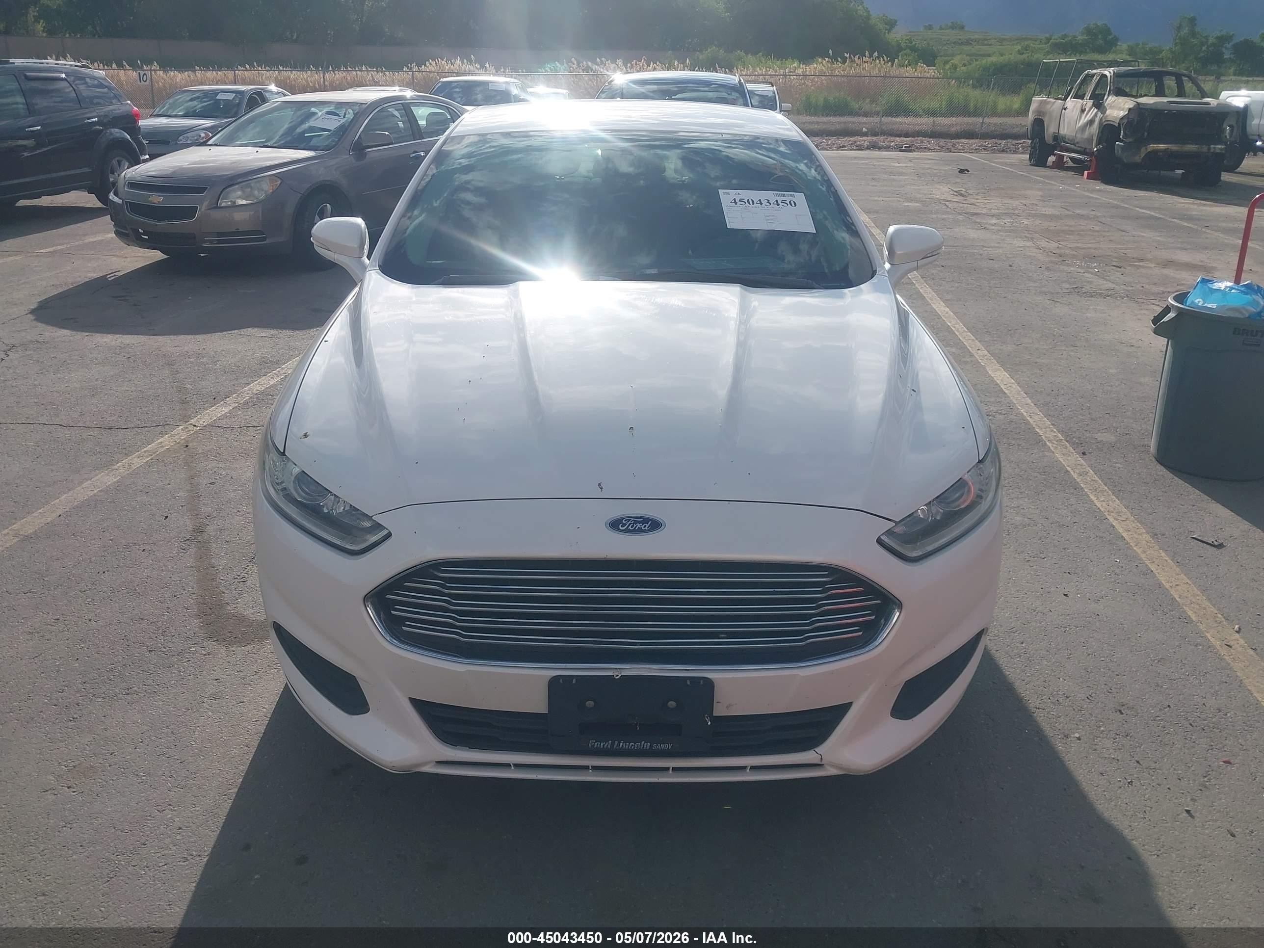 2014 Ford Fusion Hybrid Se White vin: 3FA6P0LU6ER268634