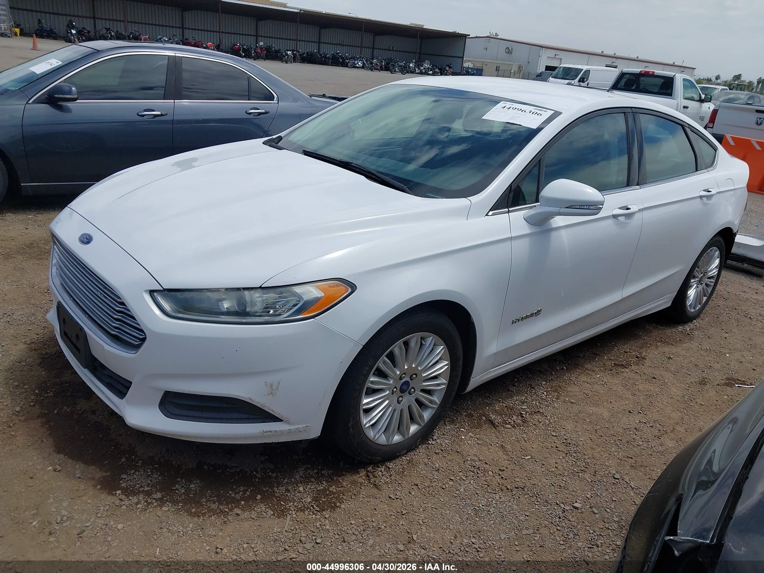 2015 Ford Fusion Hybrid Se White vin: 3FA6P0LU6FR120145
