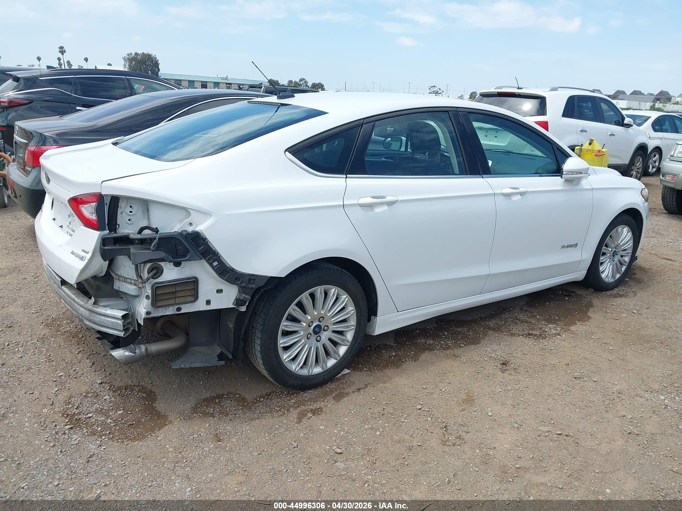 2015 Ford Fusion Hybrid Se White vin: 3FA6P0LU6FR120145