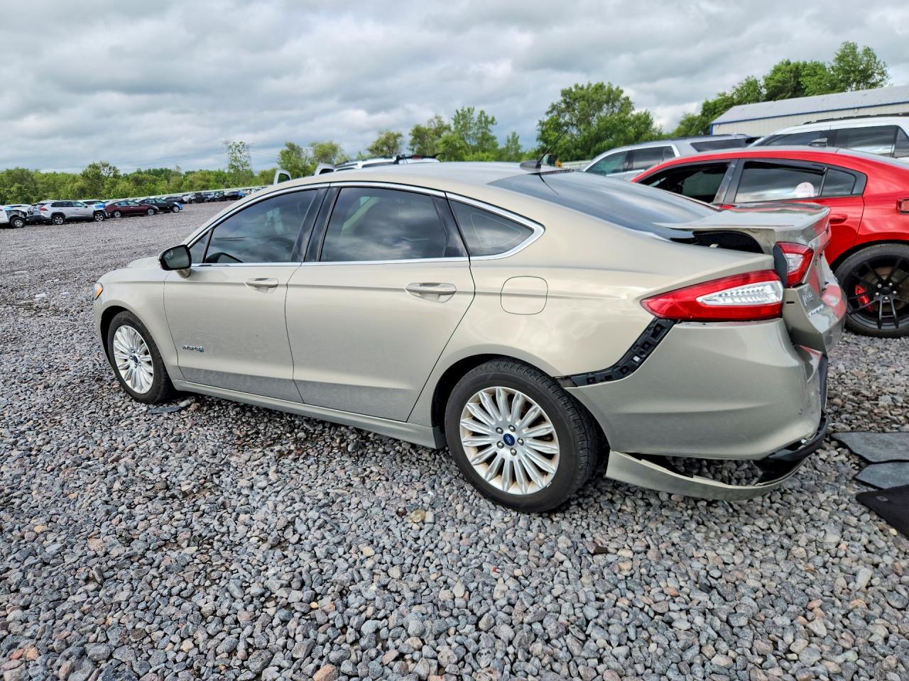 2015 Ford Fusion Se Hybrid Желто-коричневый vin: 3FA6P0LU6FR197985