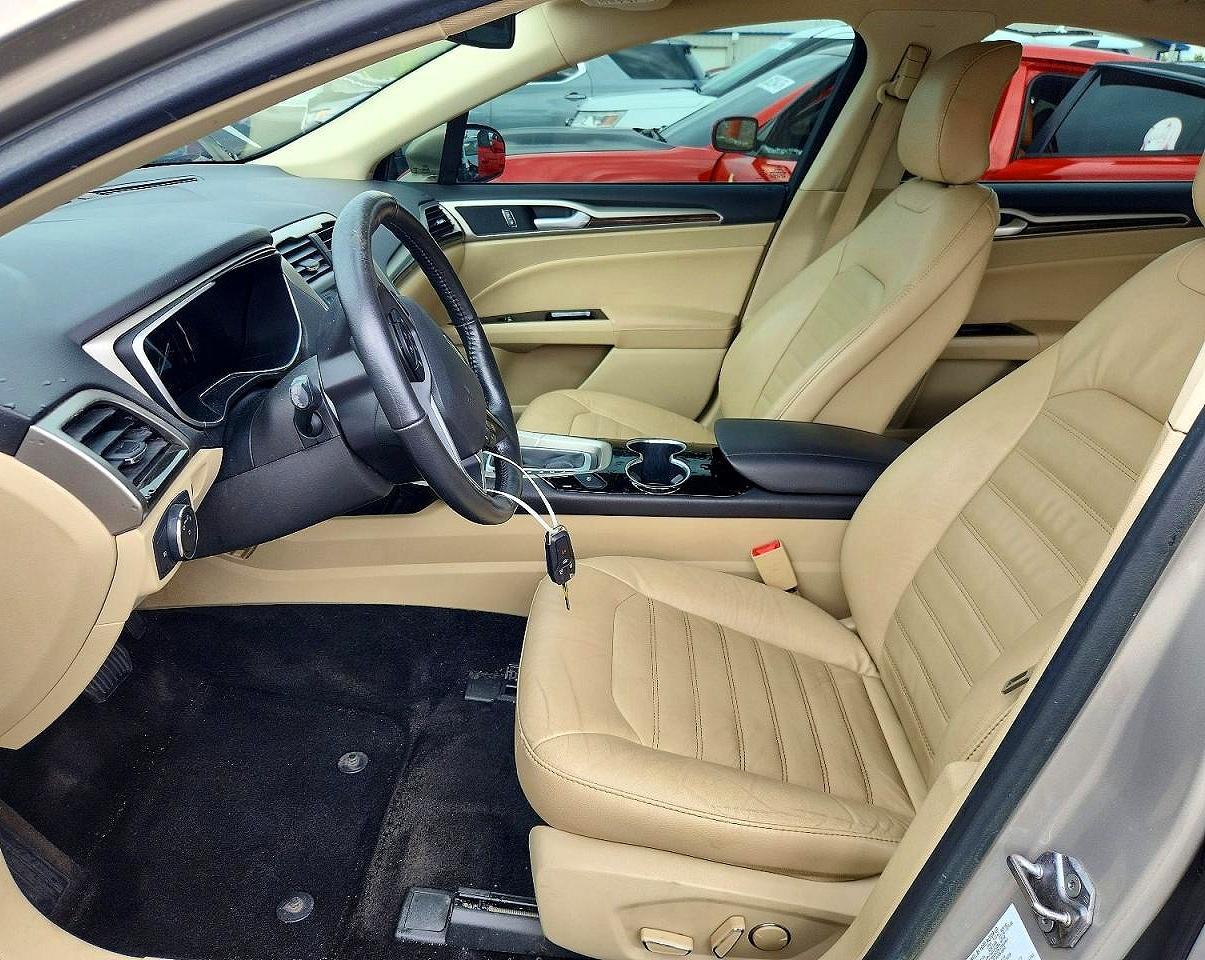 2015 Ford Fusion Se Hybrid Желто-коричневый vin: 3FA6P0LU6FR197985