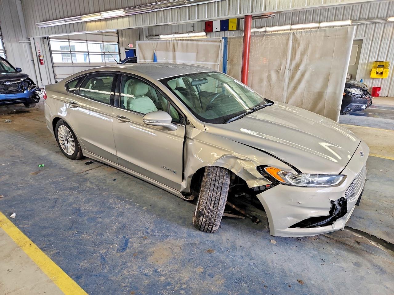 2015 Ford Fusion Se Hybrid Beige vin: 3FA6P0LU6FR254511