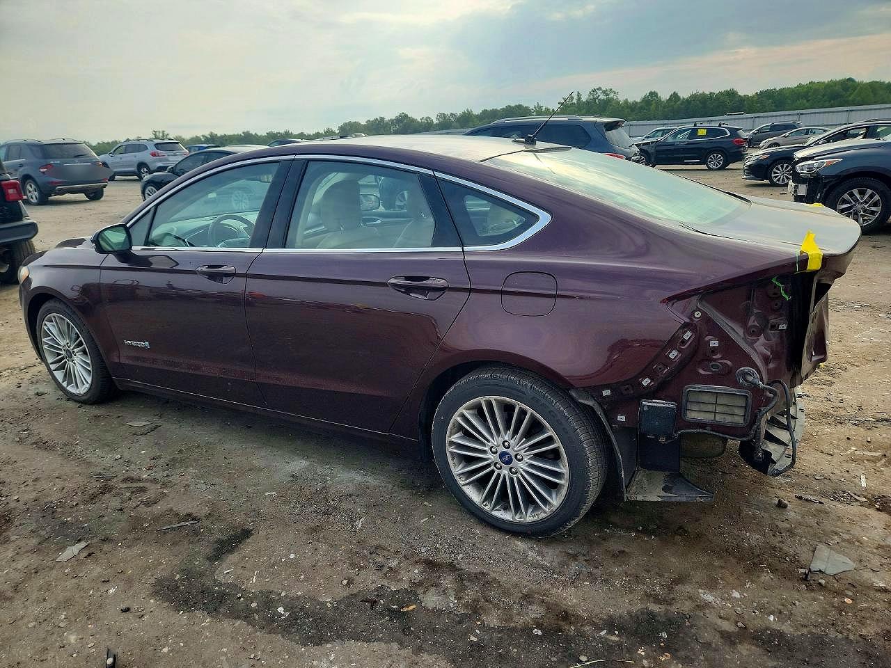 2013 Ford Fusion Se Hybrid Бордовый vin: 3FA6P0LU7DR181940