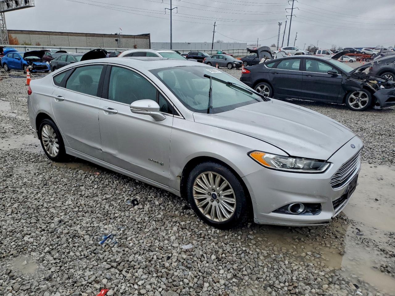 2013 Ford Fusion Se Hybrid Серебряный vin: 3FA6P0LU7DR230618