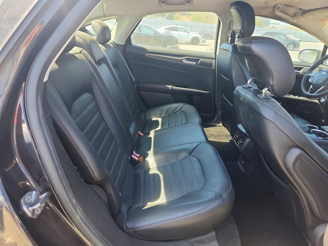 2013 Ford Fusion Se Hybrid Черный vin: 3FA6P0LU7DR243305