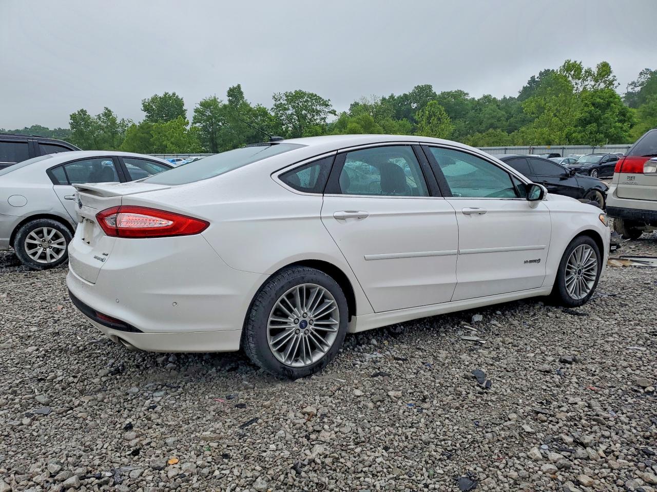 2014 Ford Fusion Se Hybrid Белый vin: 3FA6P0LU7ER239613