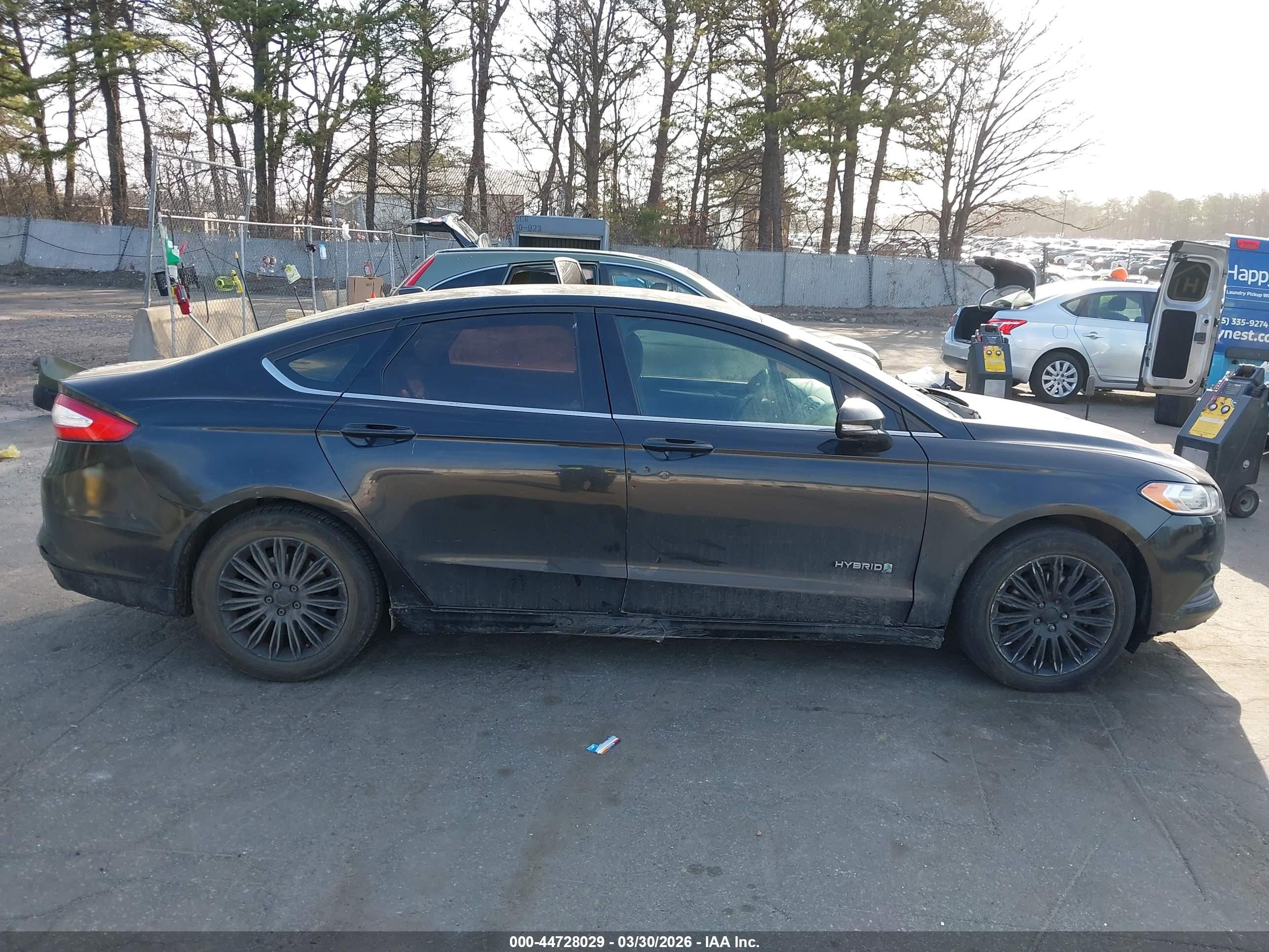2014 Ford Fusion Hybrid Se Черный vin: 3FA6P0LU7ER272059