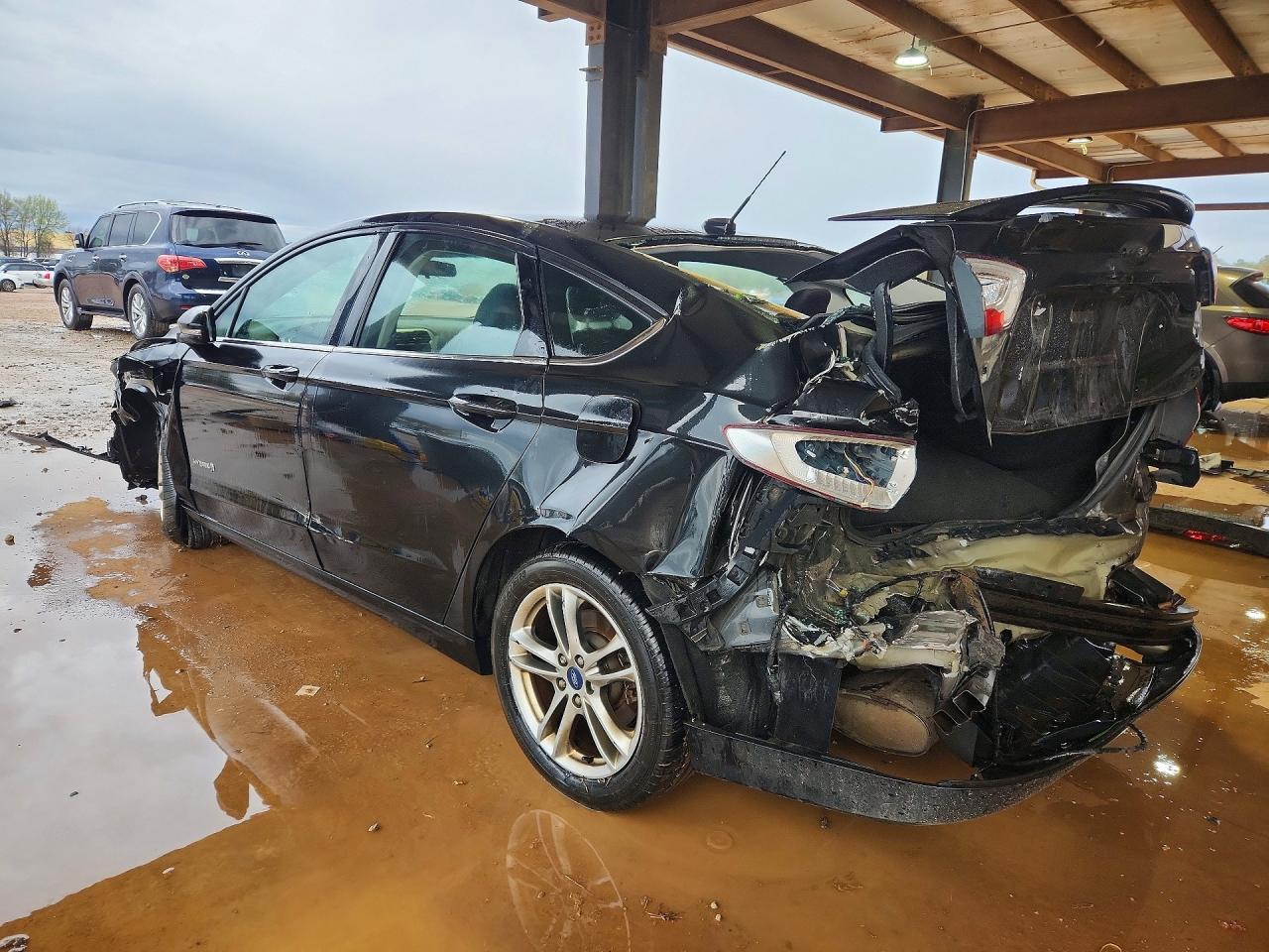 2015 Ford Fusion Se Hybrid Черный vin: 3FA6P0LU7FR185702