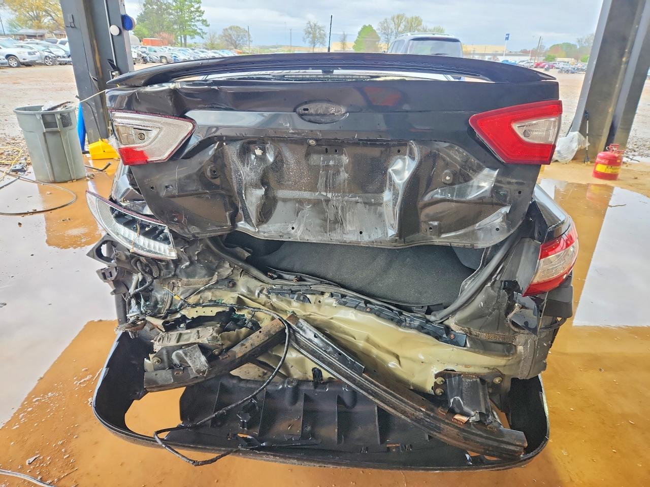2015 Ford Fusion Se Hybrid Черный vin: 3FA6P0LU7FR185702