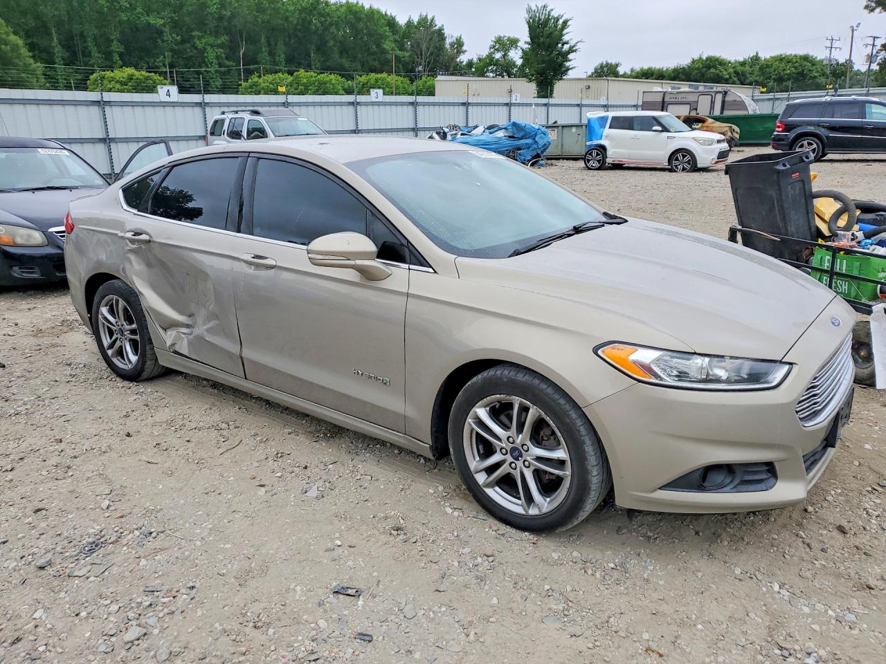 2016 Ford Fusion Se Hybrid Beige vin: 3FA6P0LU7GR126473