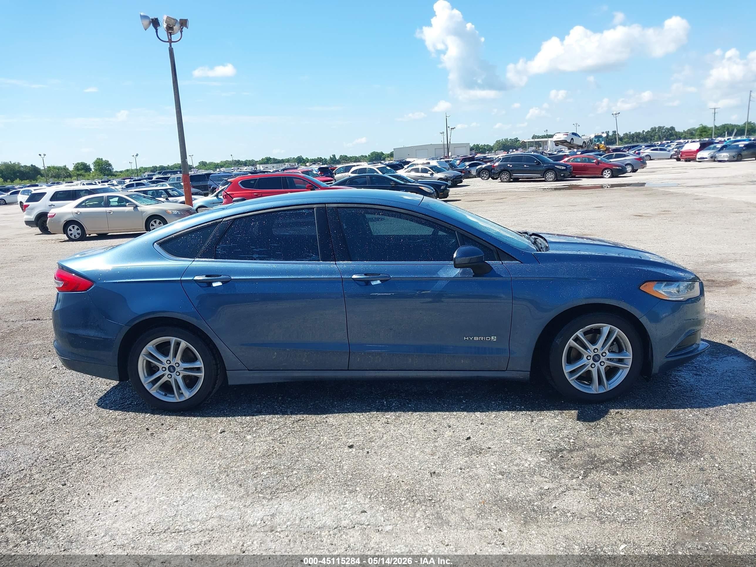 2018 Ford Fusion Hybrid Se Синий vin: 3FA6P0LU7JR206119