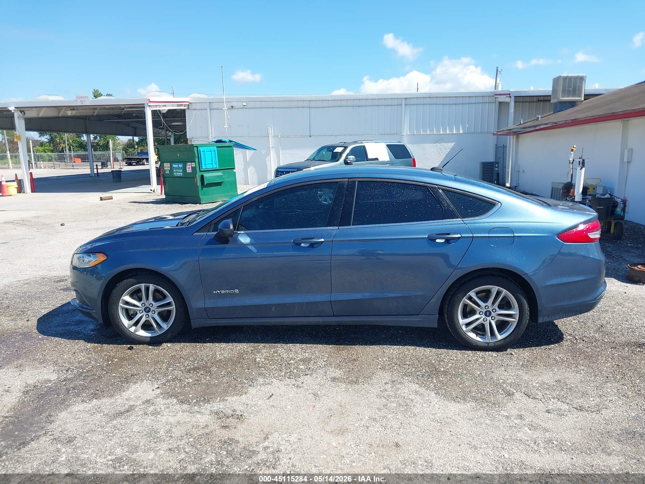 2018 Ford Fusion Hybrid Se Синий vin: 3FA6P0LU7JR206119