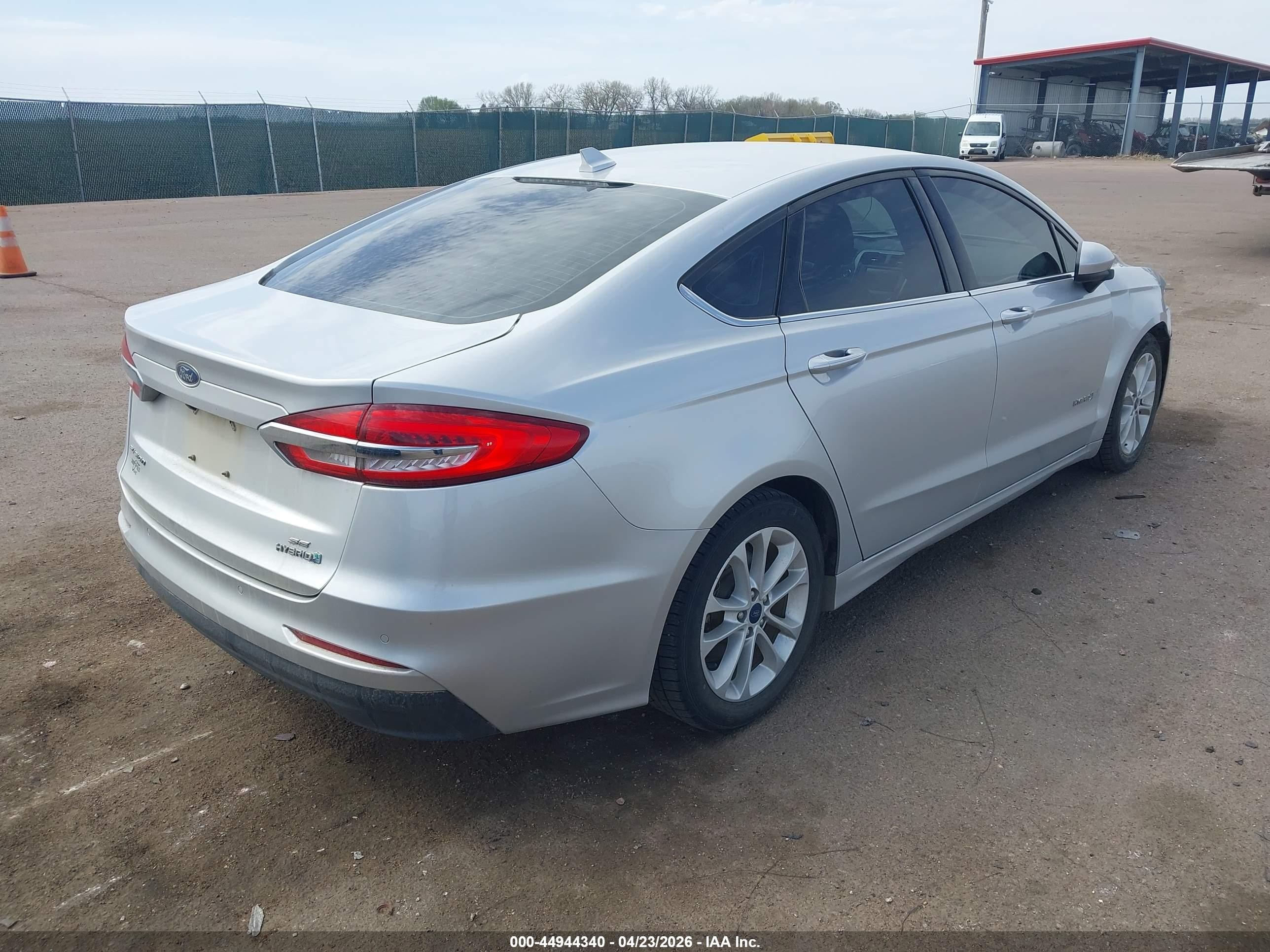 2019 Ford Fusion Hybrid Se Silver vin: 3FA6P0LU7KR199741