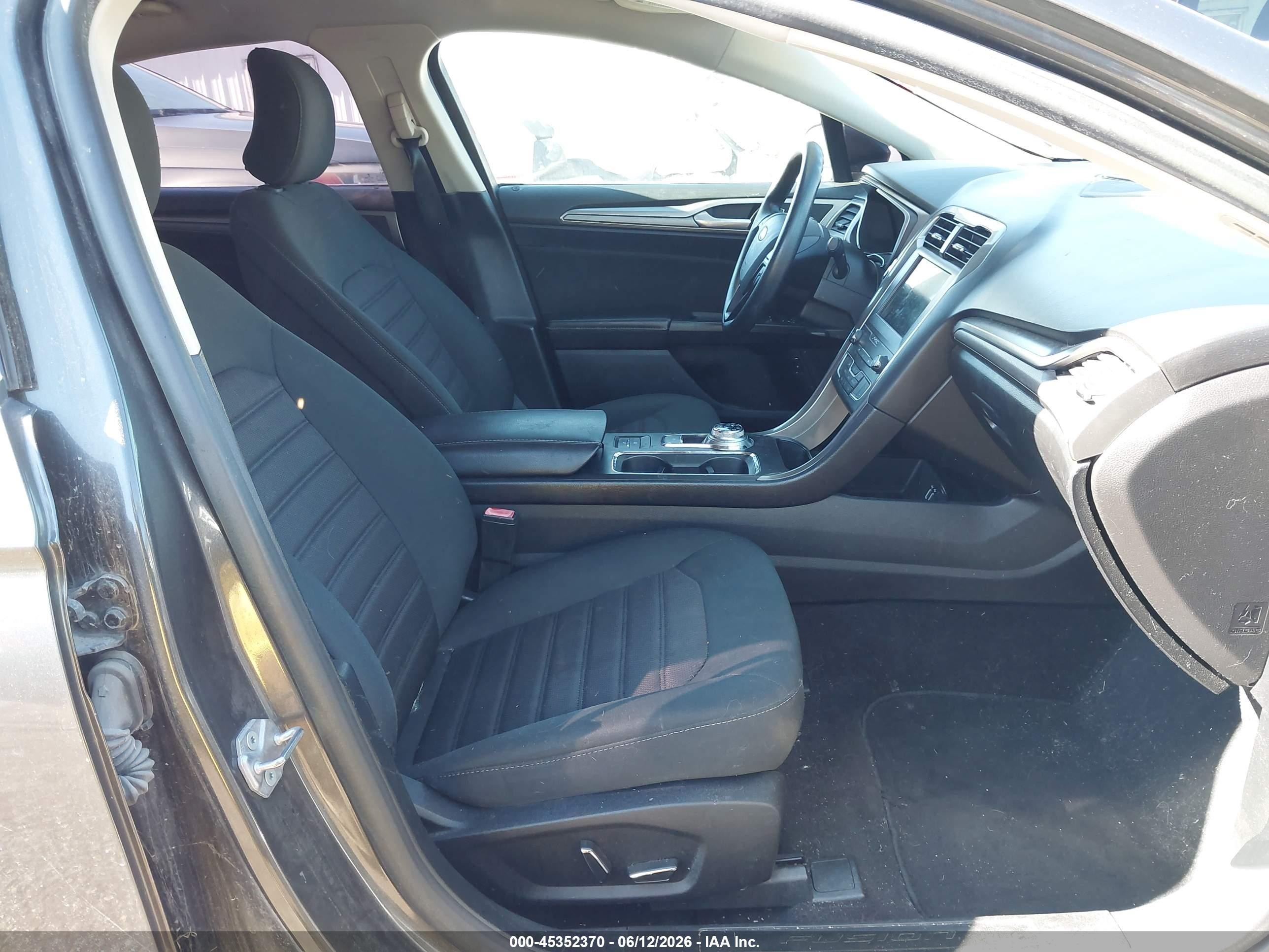2019 Ford Fusion Hybrid Se Gray vin: 3FA6P0LU7KR253054