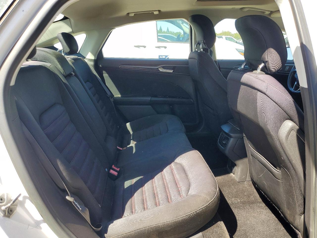 2014 Ford Fusion Se Hybrid Белый vin: 3FA6P0LU8ER284267