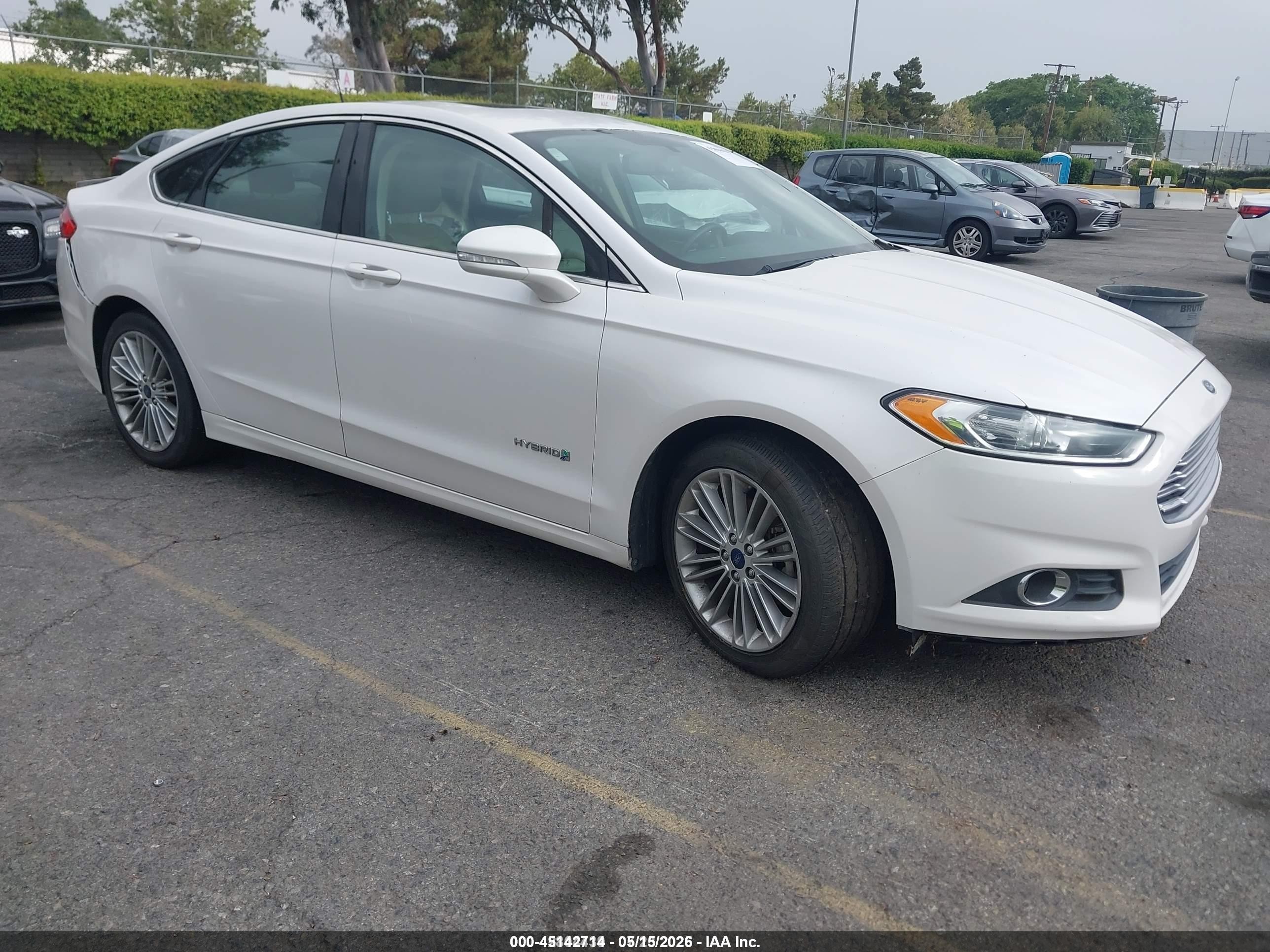 2014 Ford Fusion Hybrid Se White vin: 3FA6P0LU8ER357329