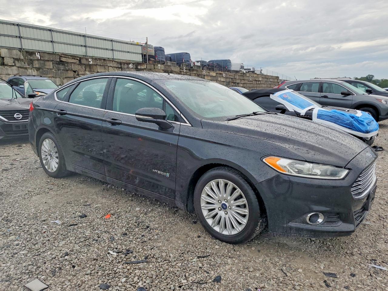 2015 Ford Fusion Se Hybrid Черный vin: 3FA6P0LU8FR117960