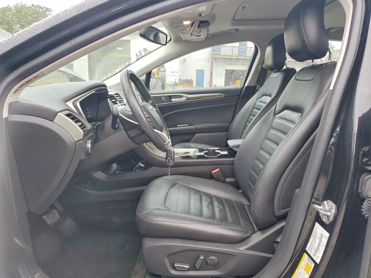 2015 Ford Fusion Se Hybrid Черный vin: 3FA6P0LU8FR117960