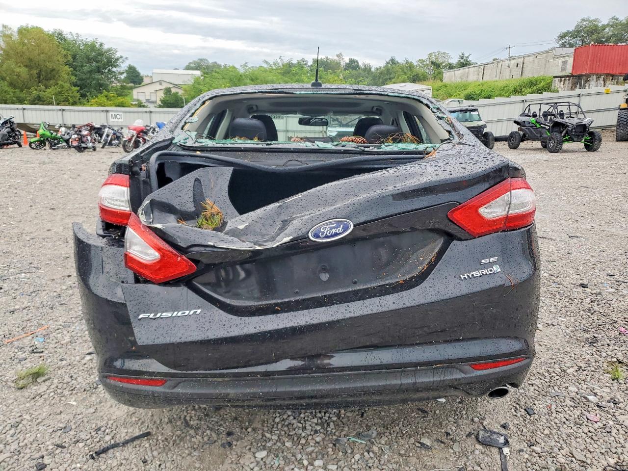 2015 Ford Fusion Se Hybrid Черный vin: 3FA6P0LU8FR117960