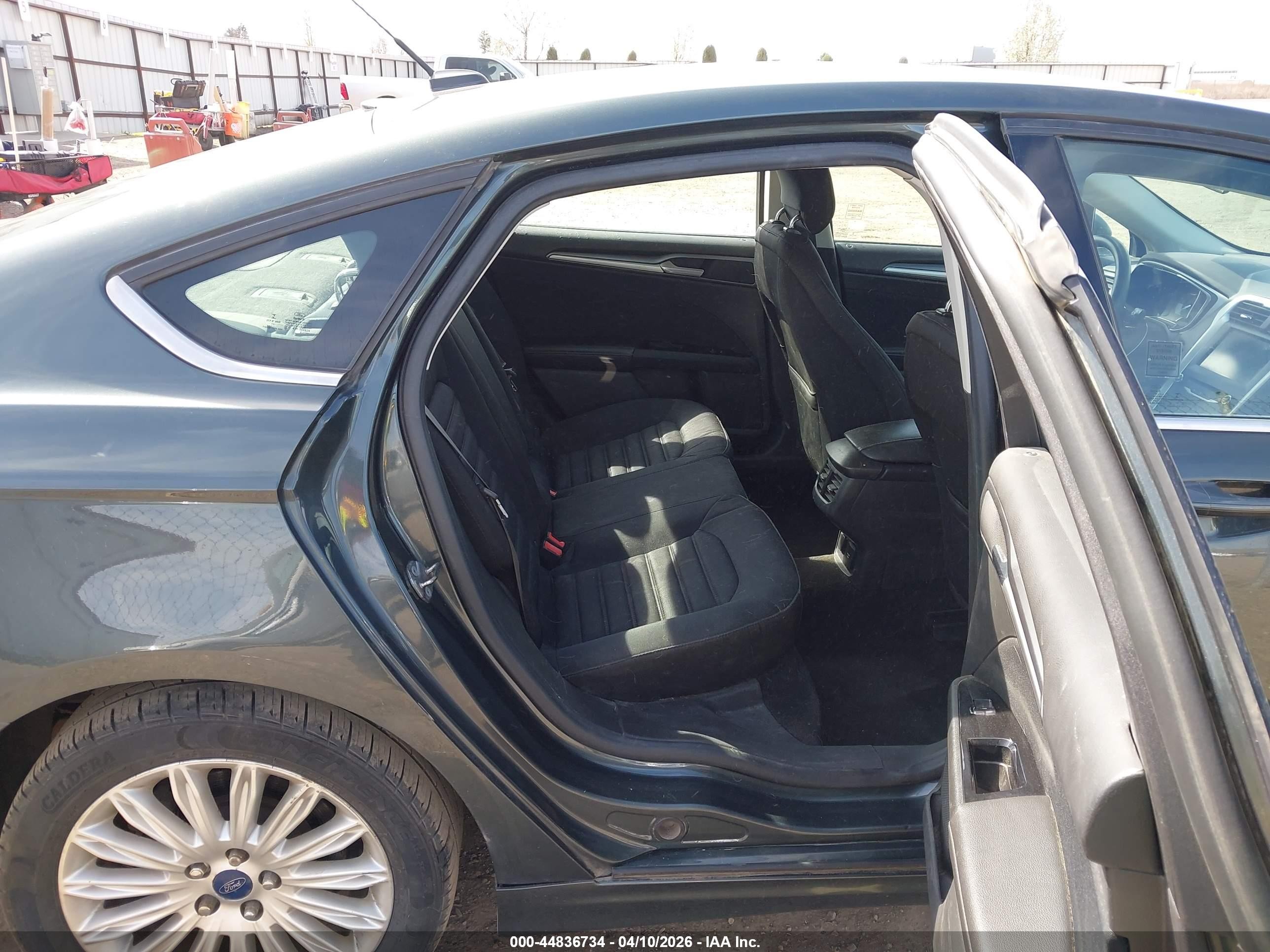 2015 Ford Fusion Hybrid Se Green vin: 3FA6P0LU8FR131857