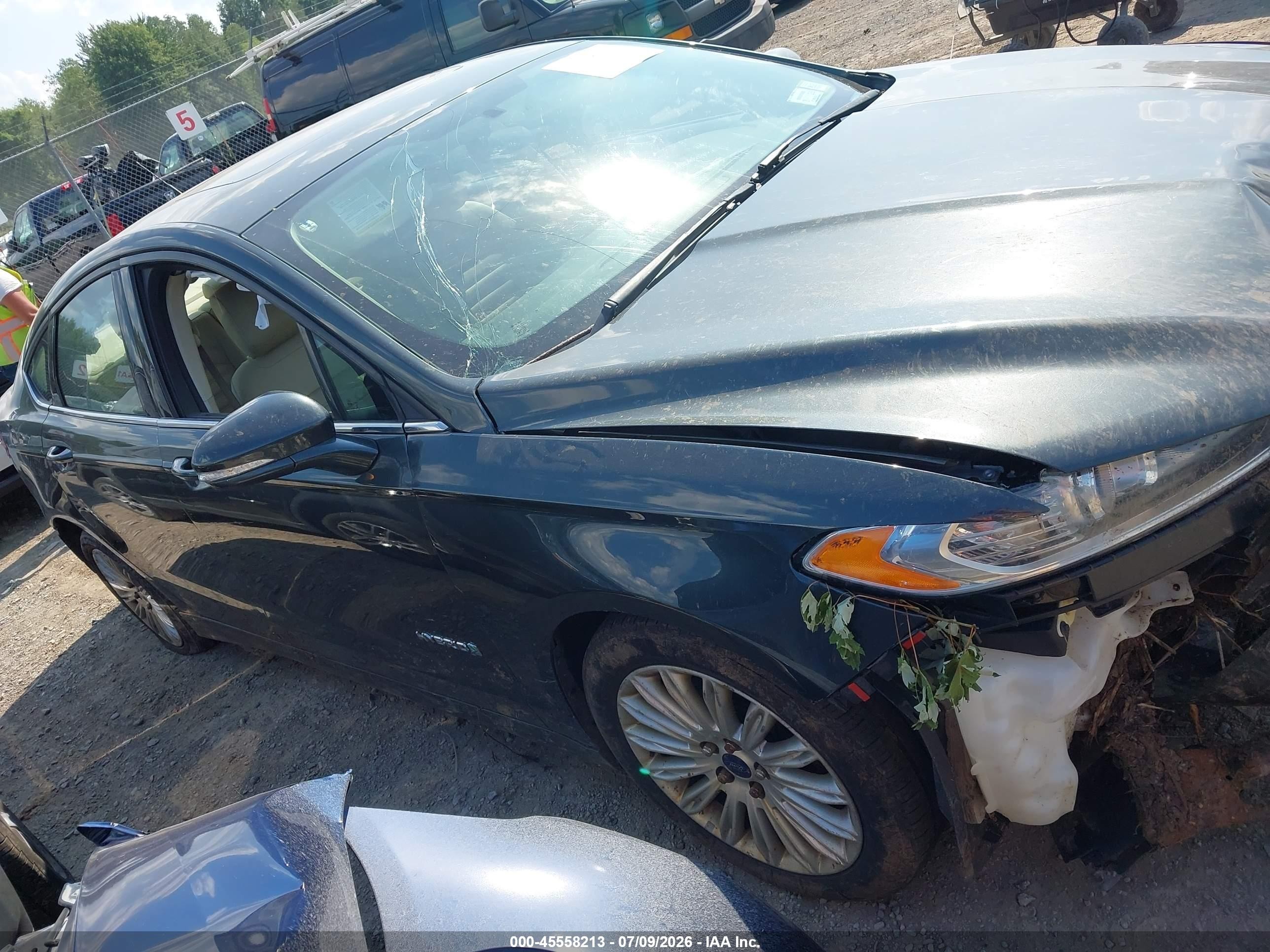2015 Ford Fusion Hybrid Se Blue vin: 3FA6P0LU8FR158671