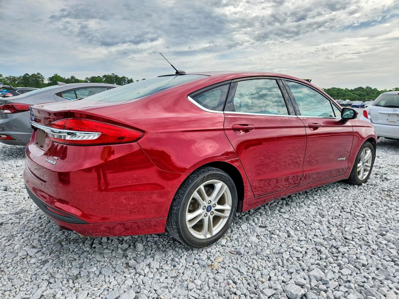 2018 Ford Fusion Se Hybrid Красный vin: 3FA6P0LU8JR208722