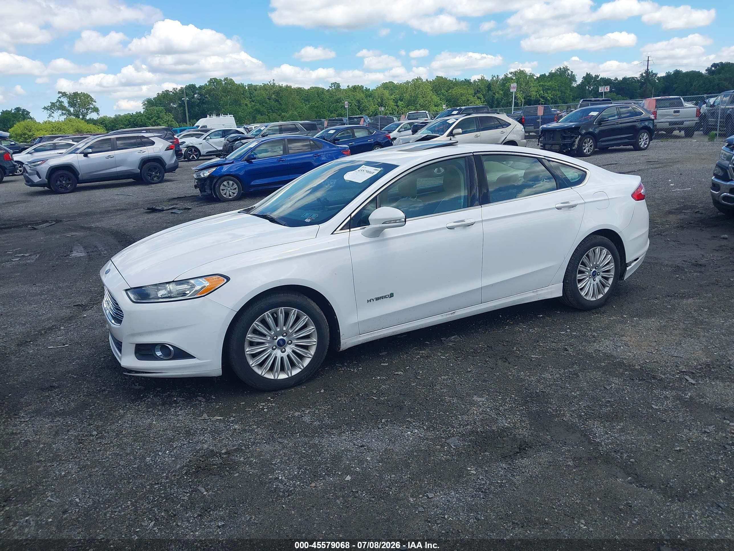 2013 Ford Fusion Hybrid Se Белый vin: 3FA6P0LU9DR204568