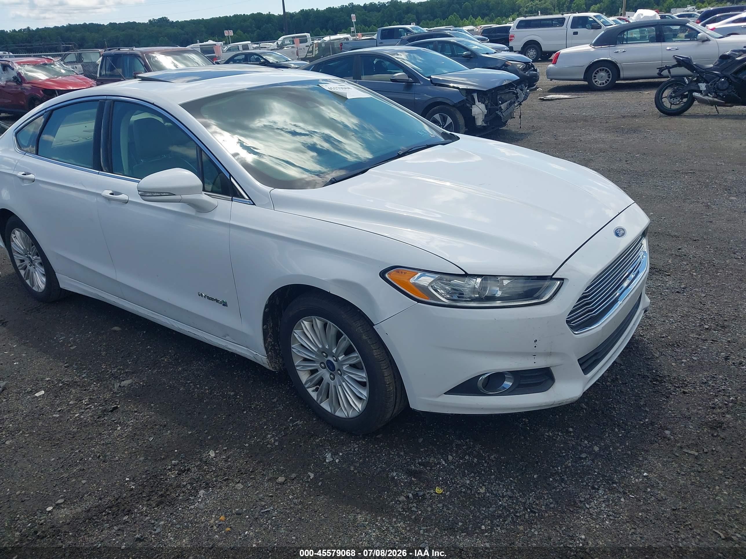 2013 Ford Fusion Hybrid Se Белый vin: 3FA6P0LU9DR204568