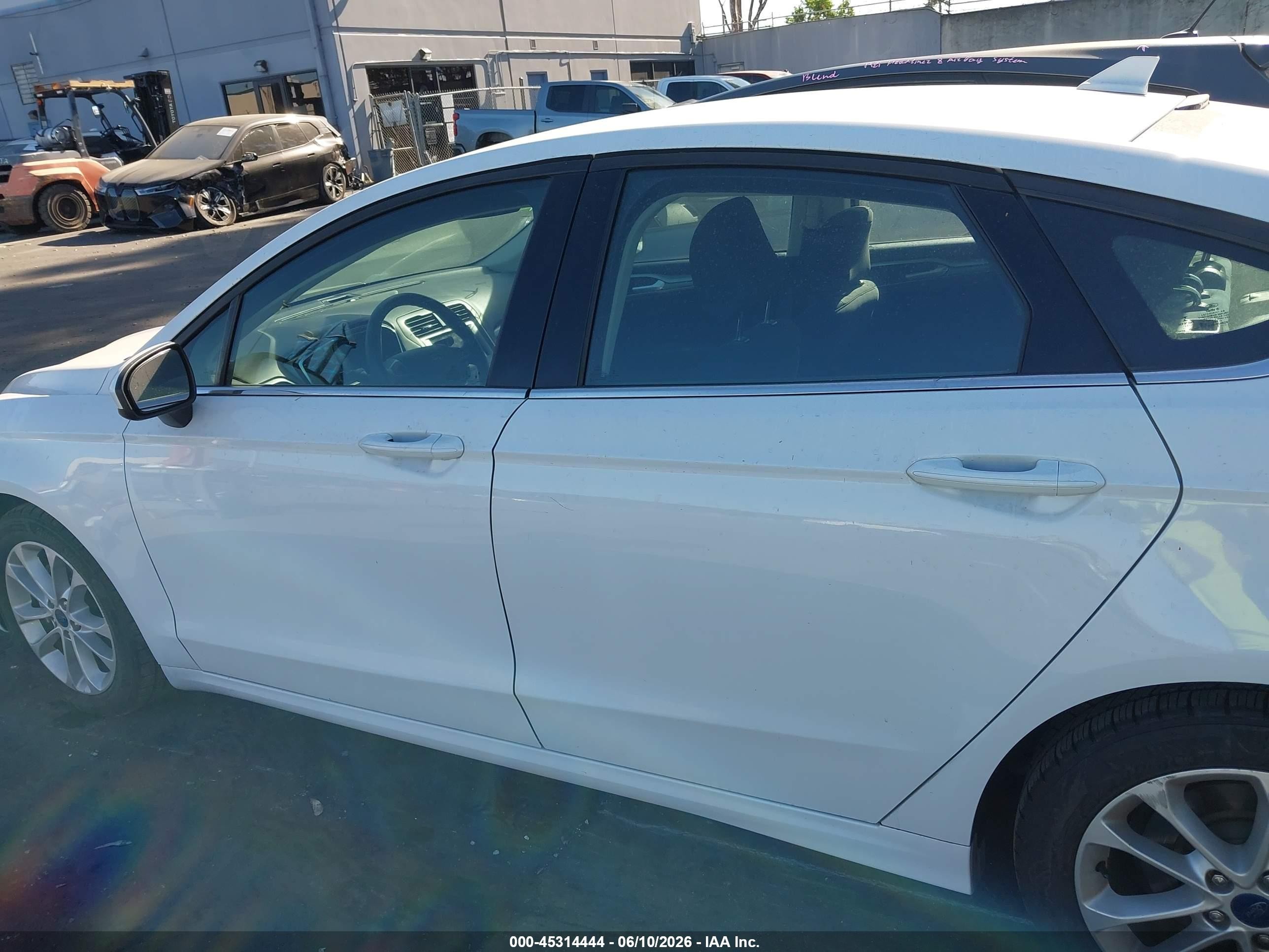 2020 Ford Fusion Hybrid Se White vin: 3FA6P0LU9LR127182