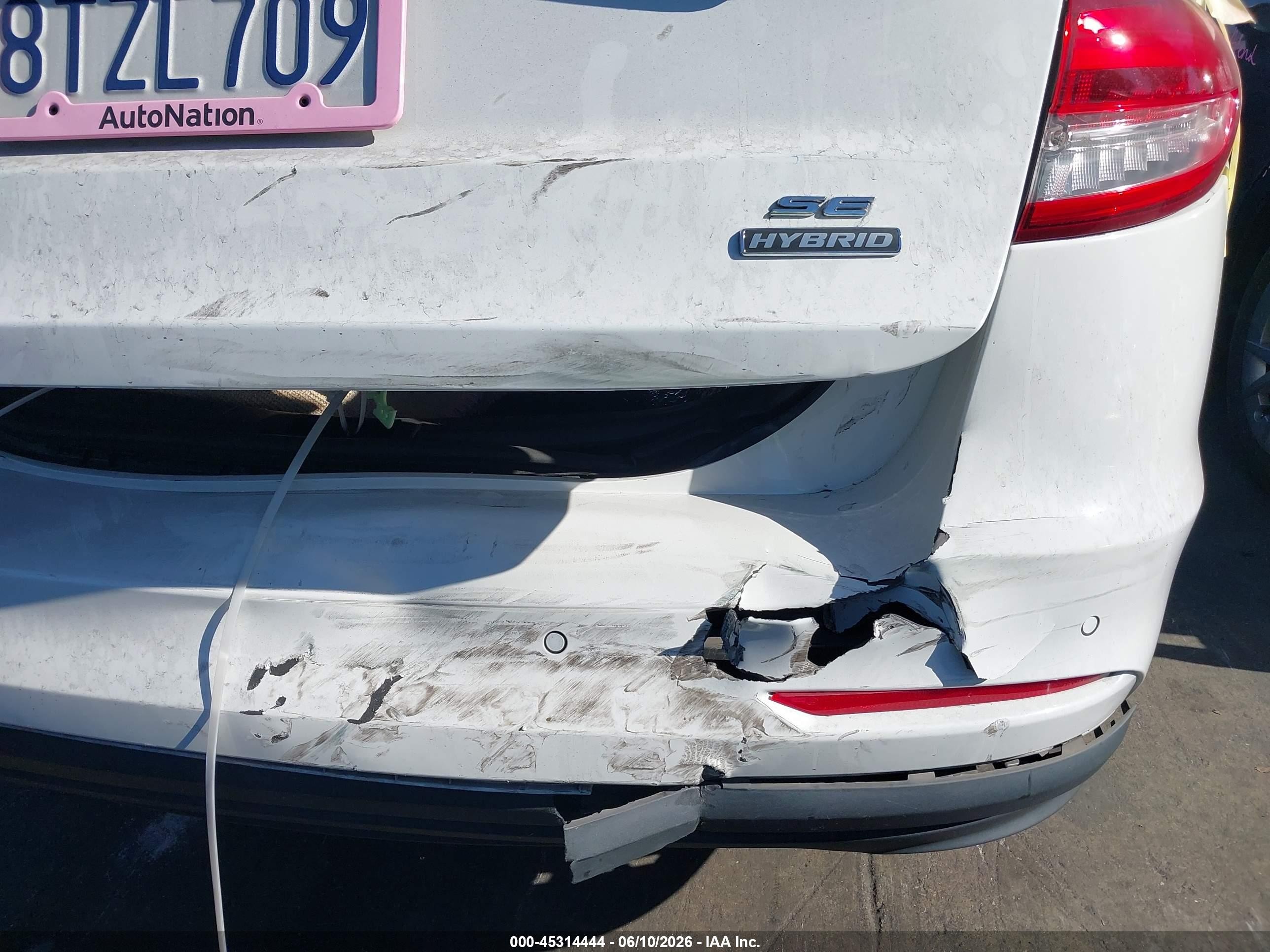 2020 Ford Fusion Hybrid Se White vin: 3FA6P0LU9LR127182