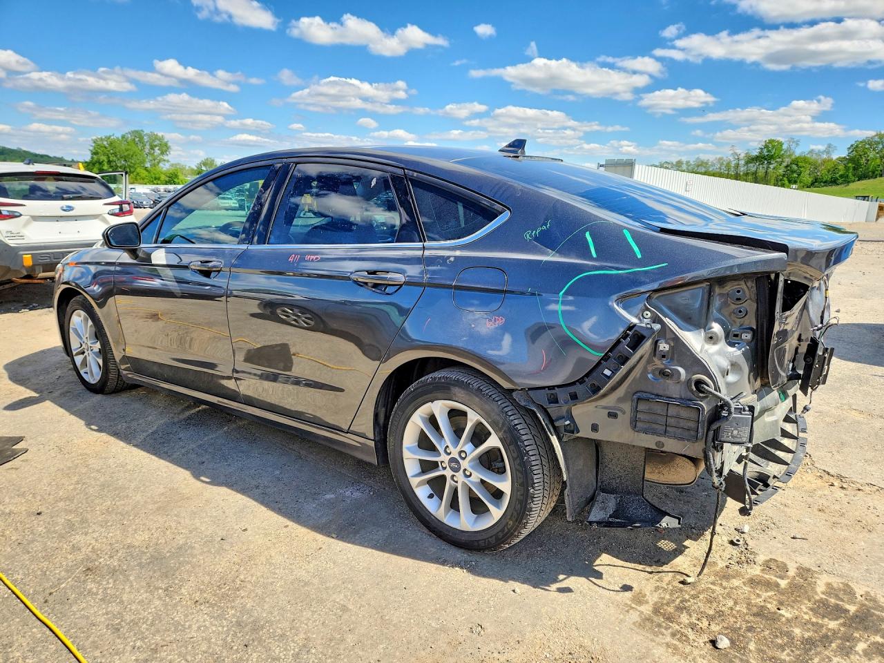 2020 Ford Fusion Black vin: 3FA6P0LU9LR148548