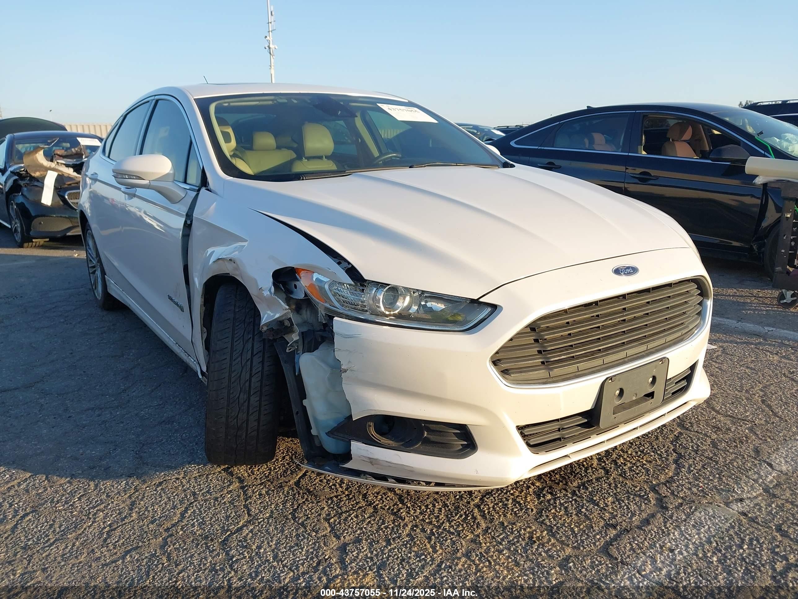 2014 Ford Fusion Hybrid Se White vin: 3FA6P0LUXER181304